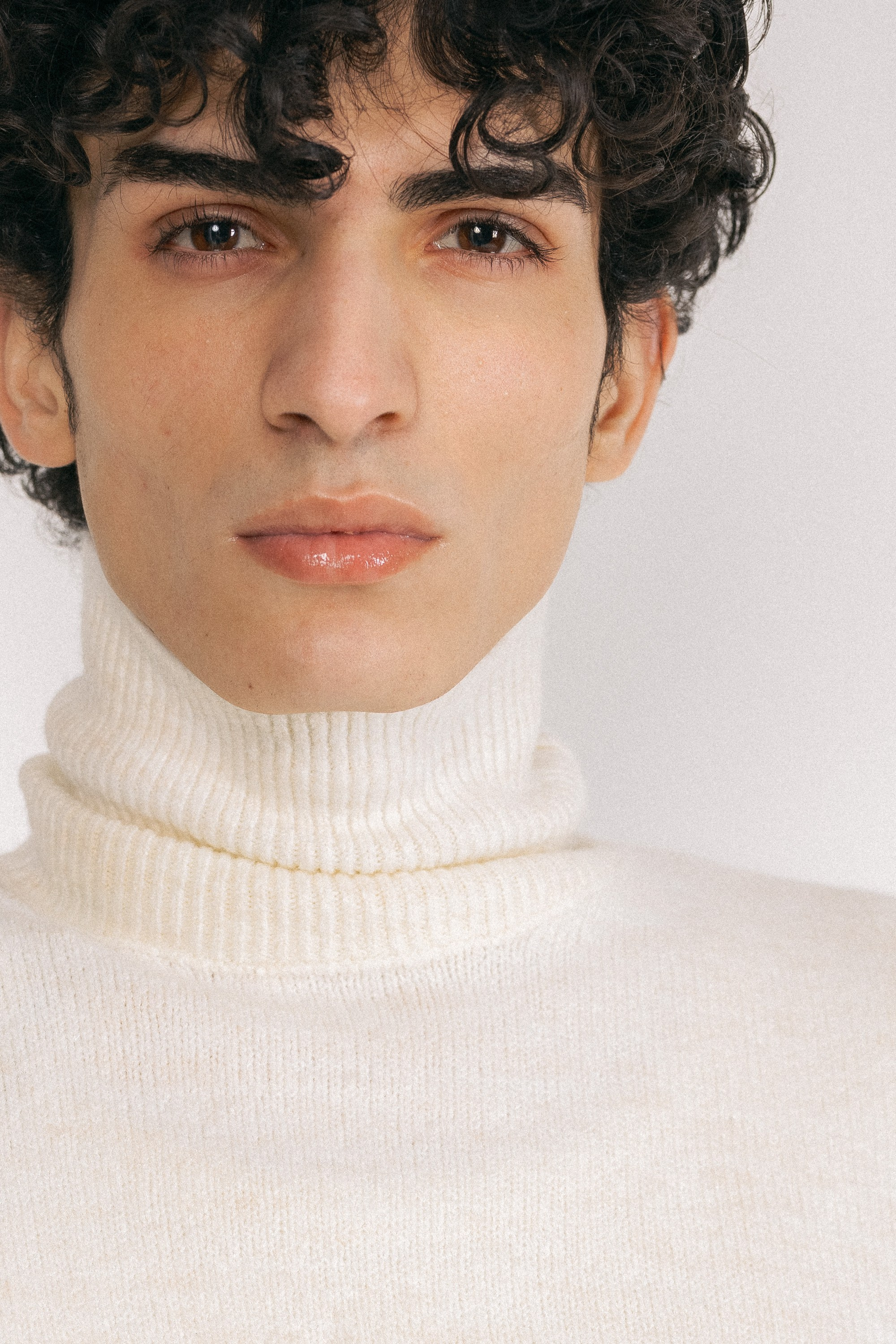 Editorial portfoliokuvaus ● Hristo. Valokuvaaja Lahti, Helsinki Elena Salonen