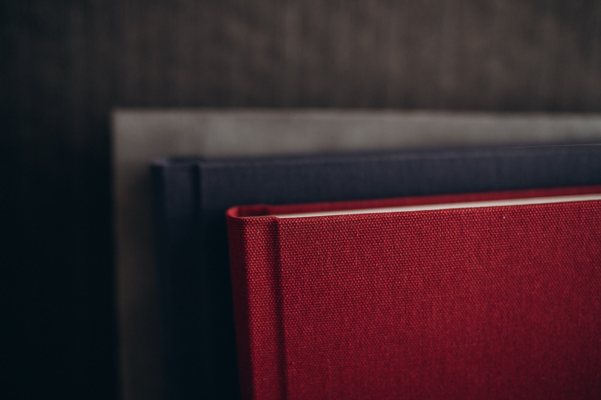 Īsta fotogrāmata kāzu un ģimenes sajūtu mirkļiem