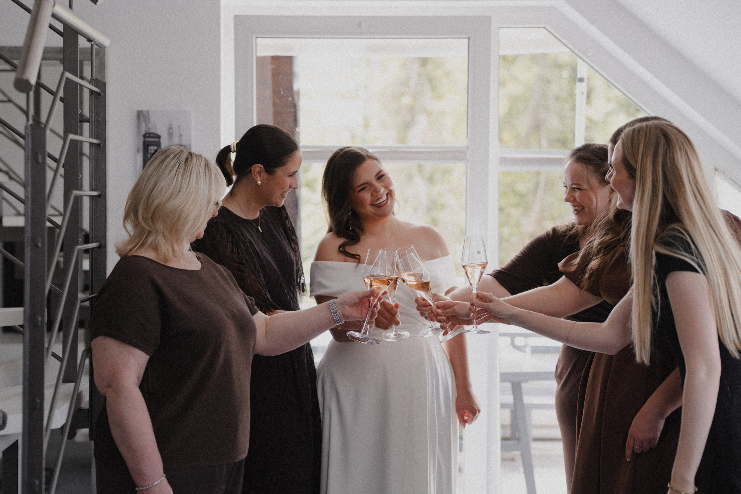 Jessica & Felix I Gesellschaft Harmonie Bochum. Hochzeitsfotografin Bochum | Halyna Reiche Fotografie NRW