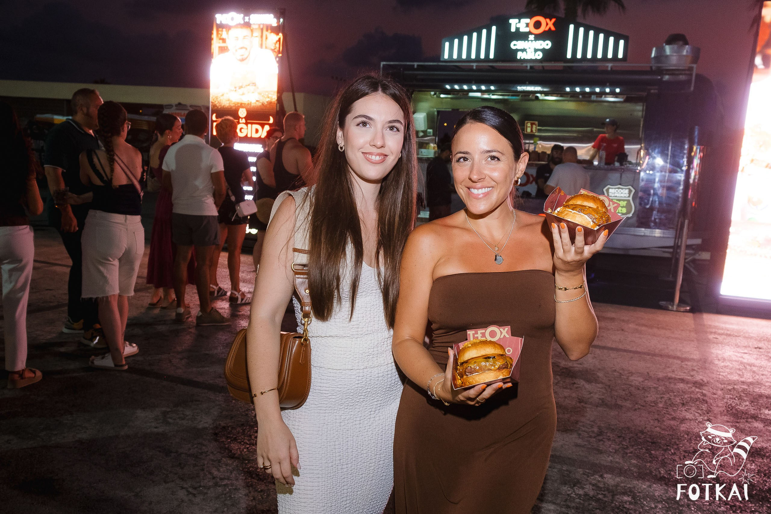 The Champions Burger en Torrevieja: Reportaje fotográfico 22.08.25 | FOTKAI