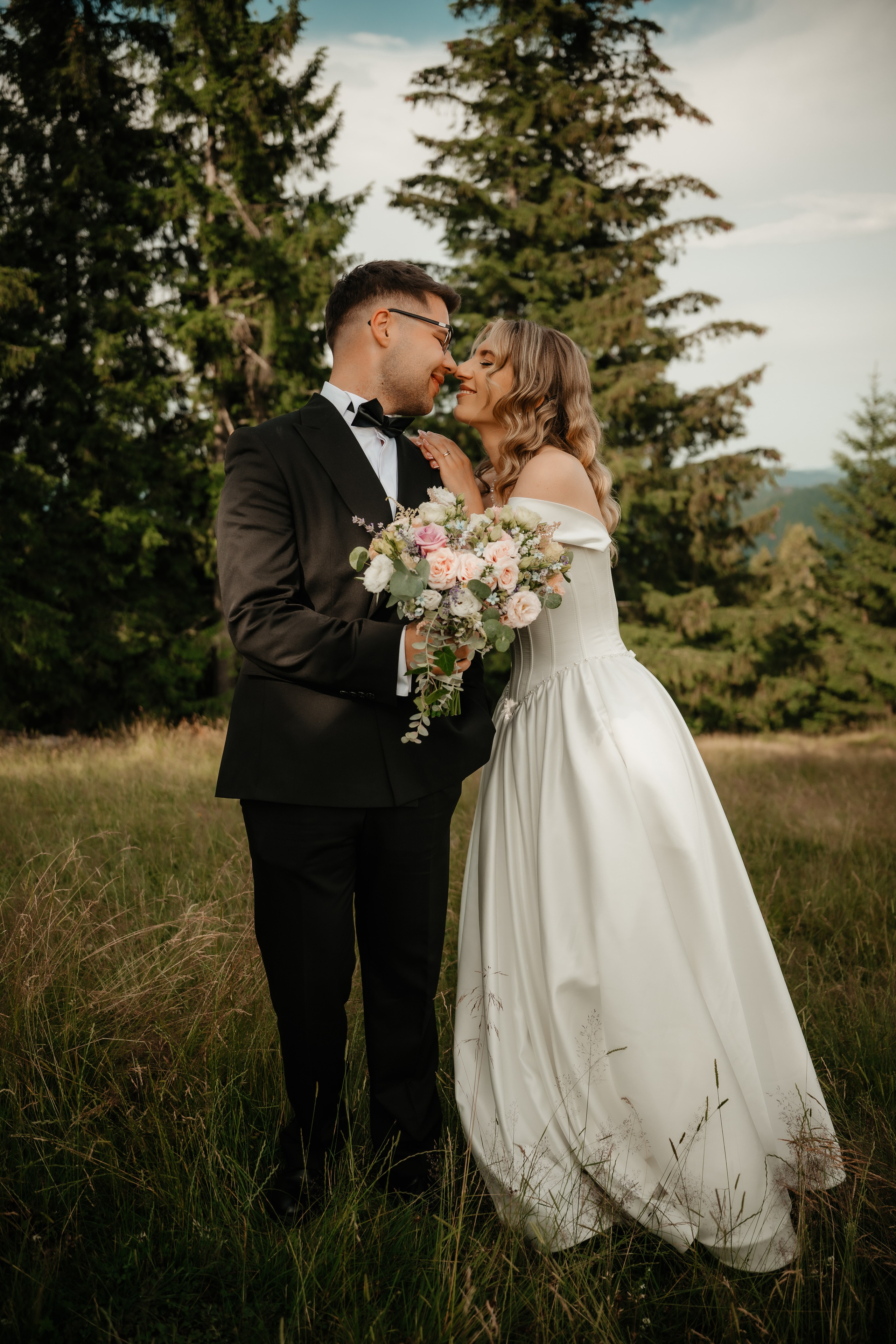🤎 G a b r i e l a & C o s t i n - Wedding Day Preview. Wedding & Family Photographer