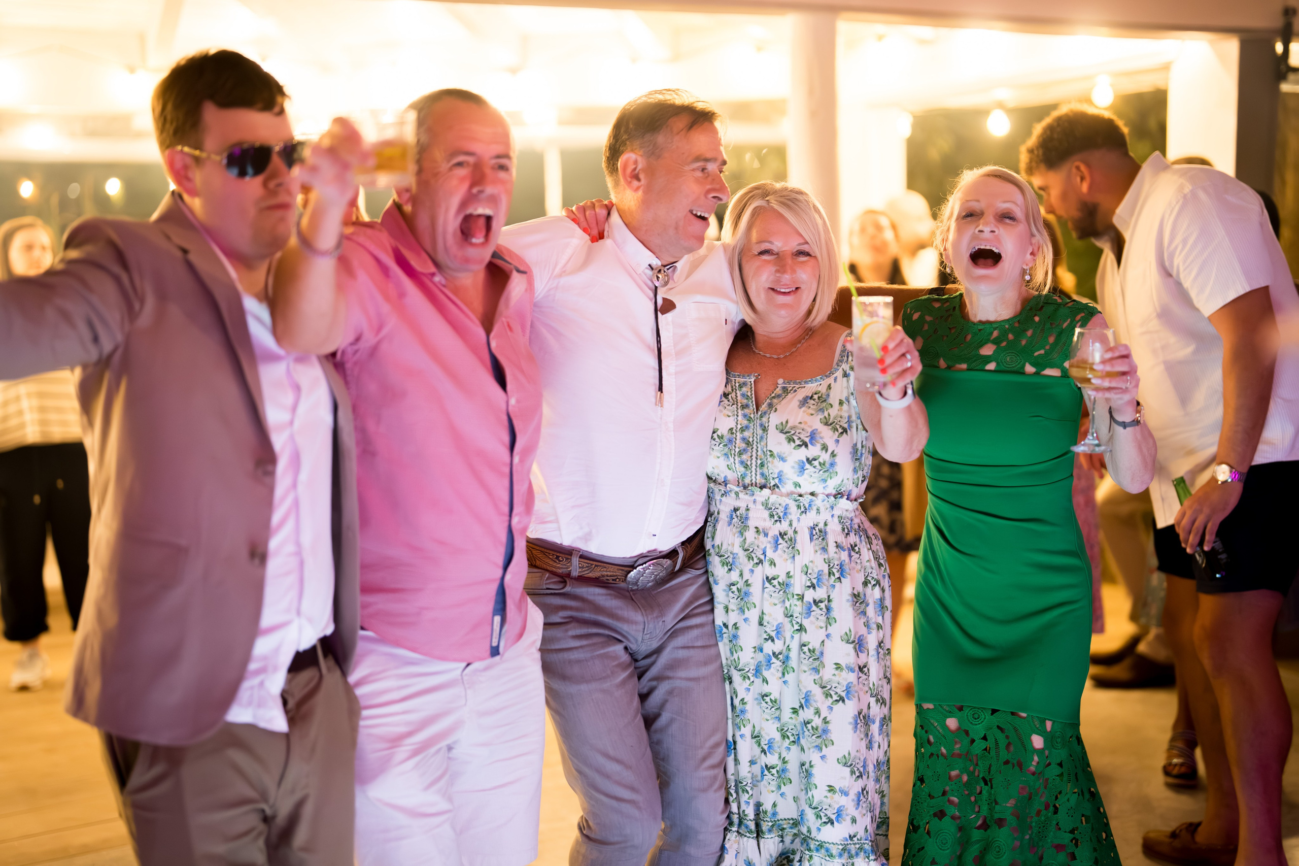 PARTY. Gabriel Florea — Fotograf nuntă București