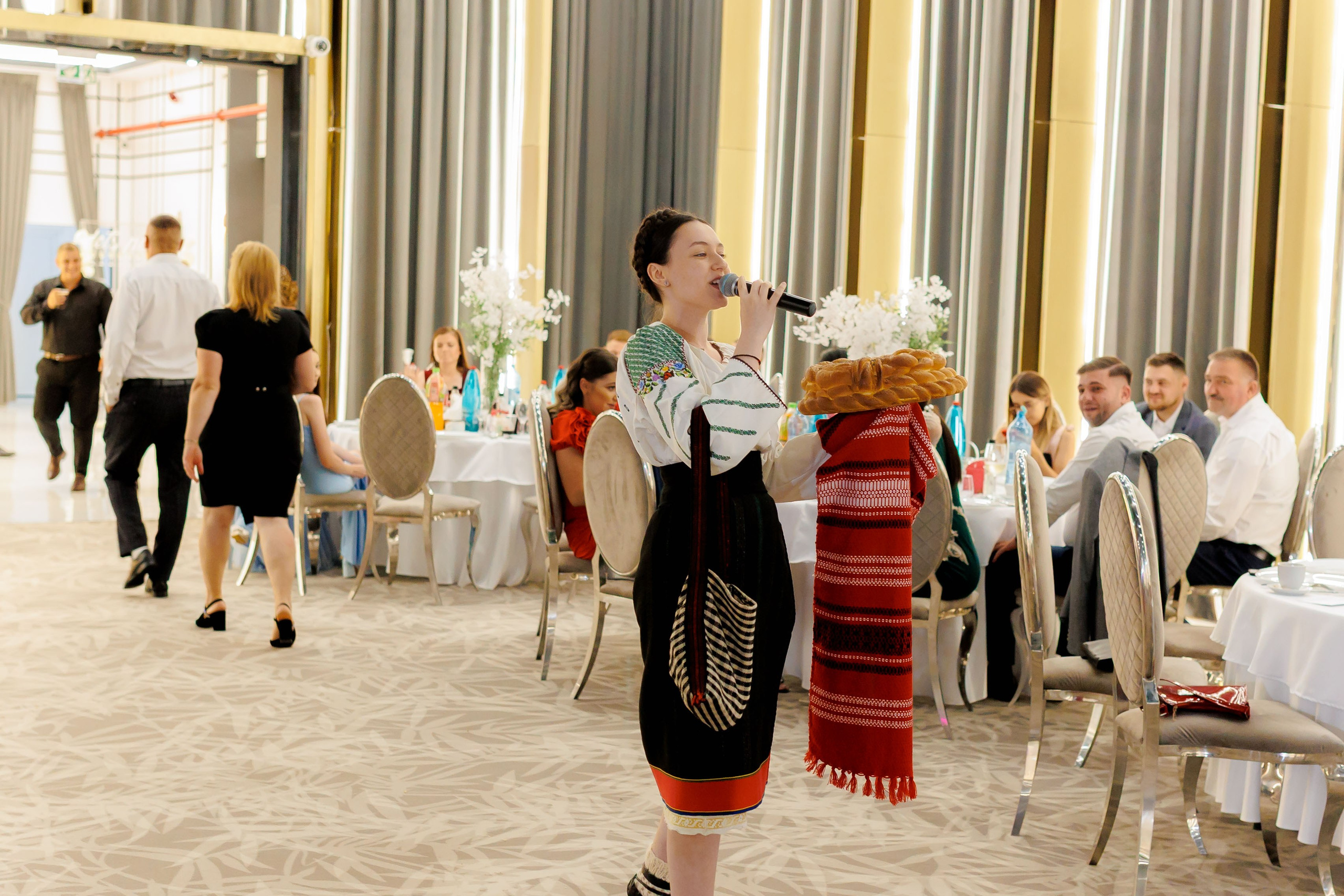 Nunta Nicoleta & Răzvan | Fotografie & Videografie Profesională. Servicii foto-video profesionale, pentru momente de neuitat