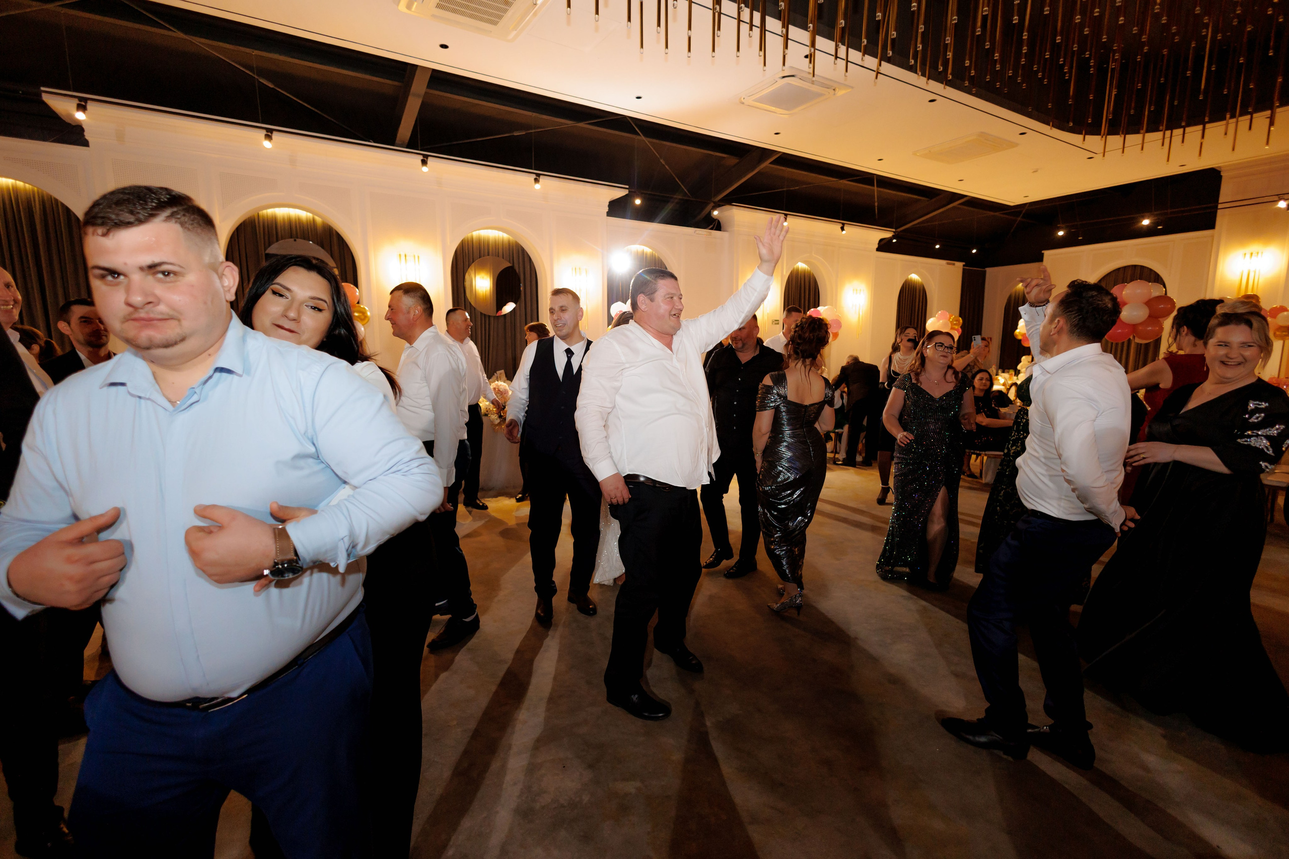 Povestea voastră, regizată de noi |Cristi Turculet Videograf Nuntă Suceava | wedding highlight. Servicii foto-video profesionale, pentru momente de neuitat