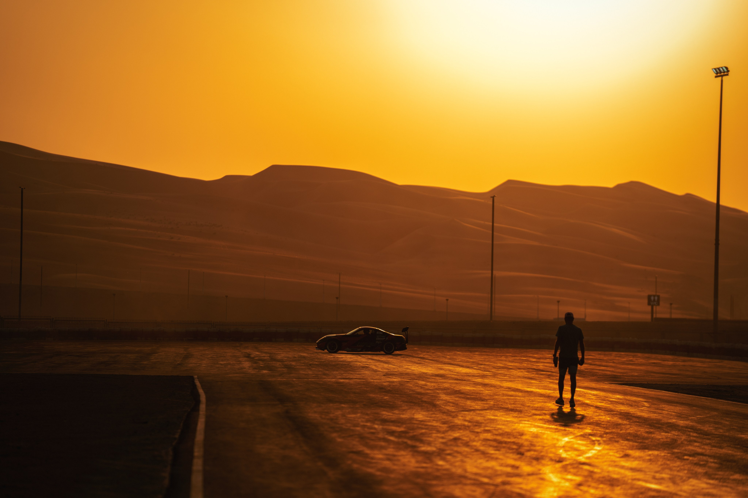 Behind the Scenes Photography Dubai — Denys Gromov. Denys Gromov