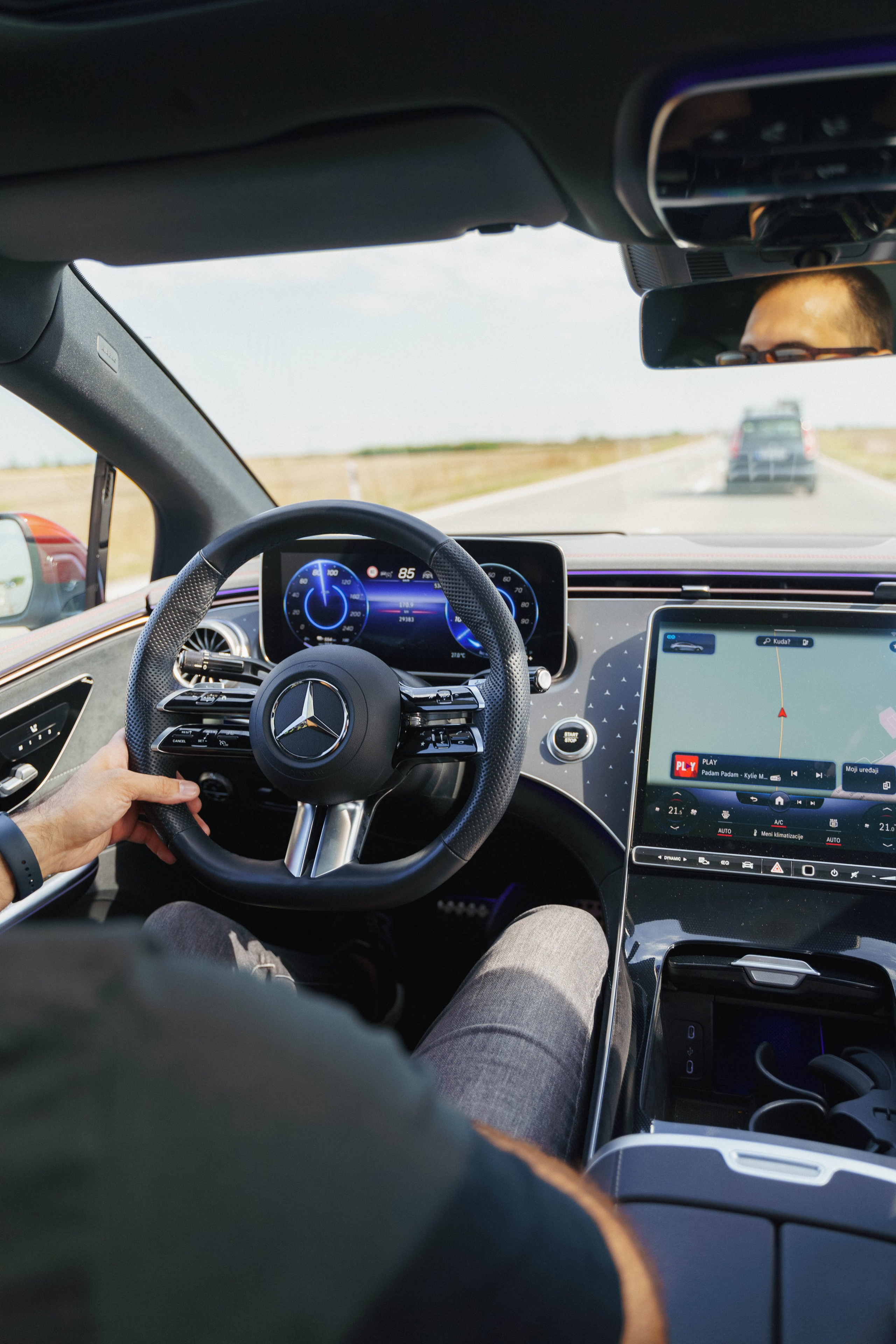 Auto kuca Mikom EV event. Жуков Студио