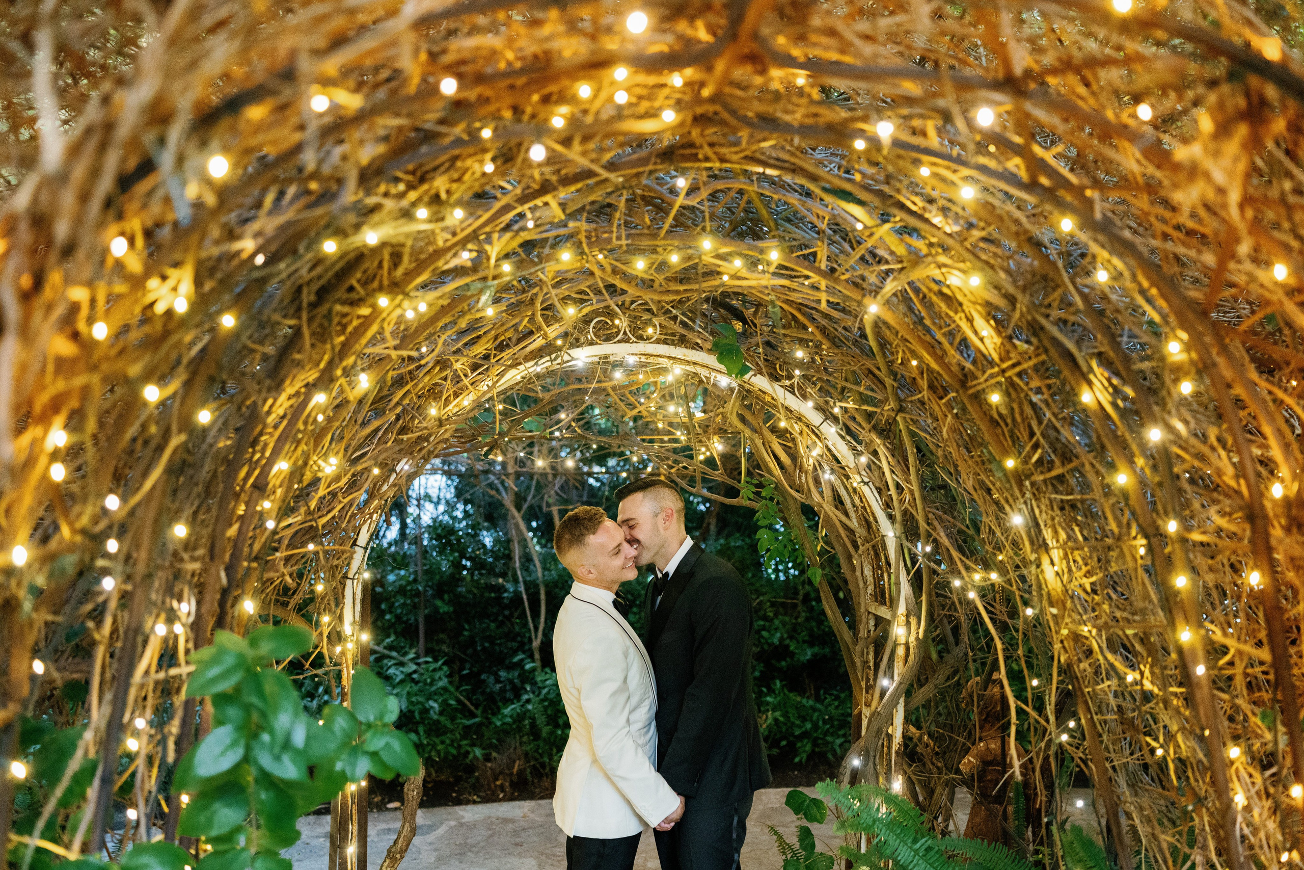 LGBT wedding photographer in California. Wedding Photography & Videography Team in California, Los Angeles, San Francisco, San Diego and Travel