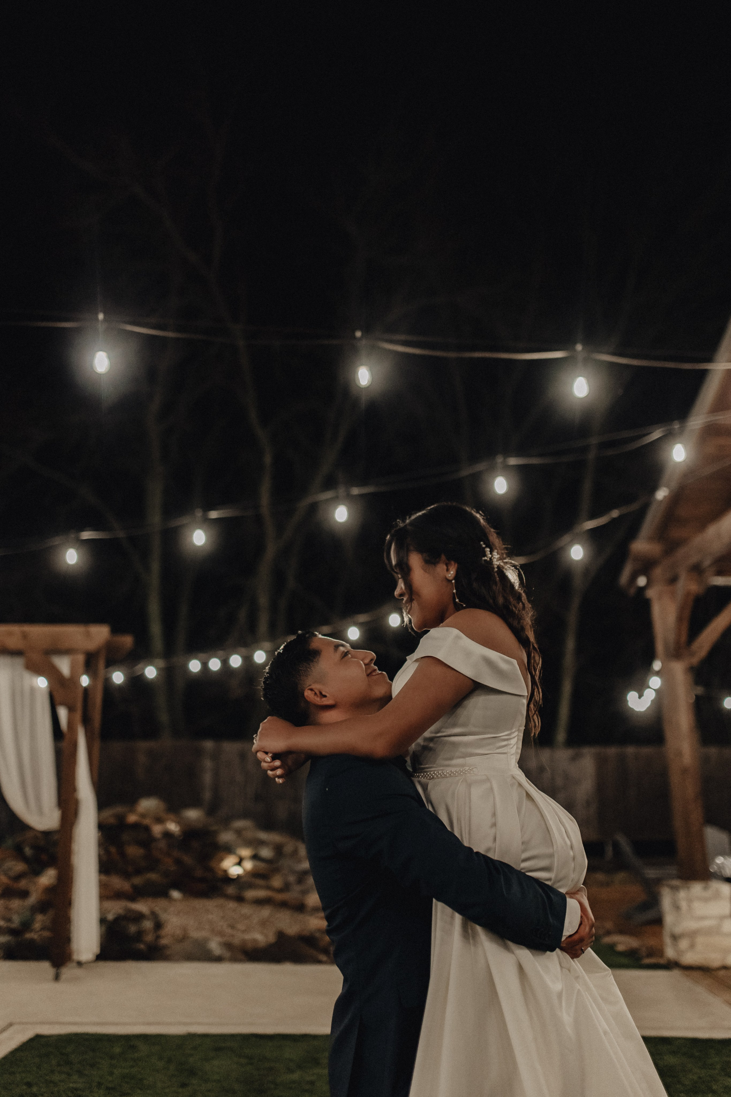 ERIC & LORELIZ. Photographer in Dallas