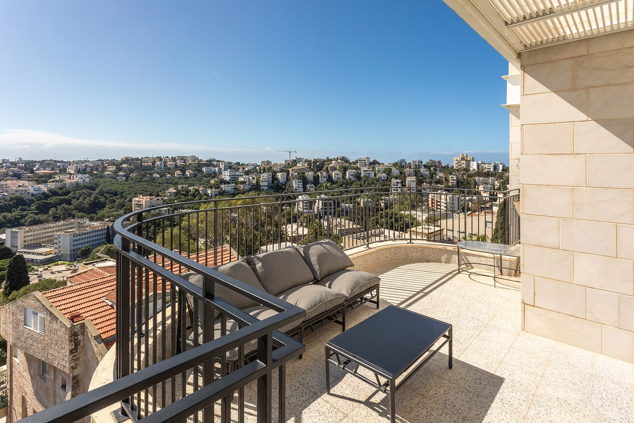 Photographer of property interiors in Israel for Booking and Airbnb