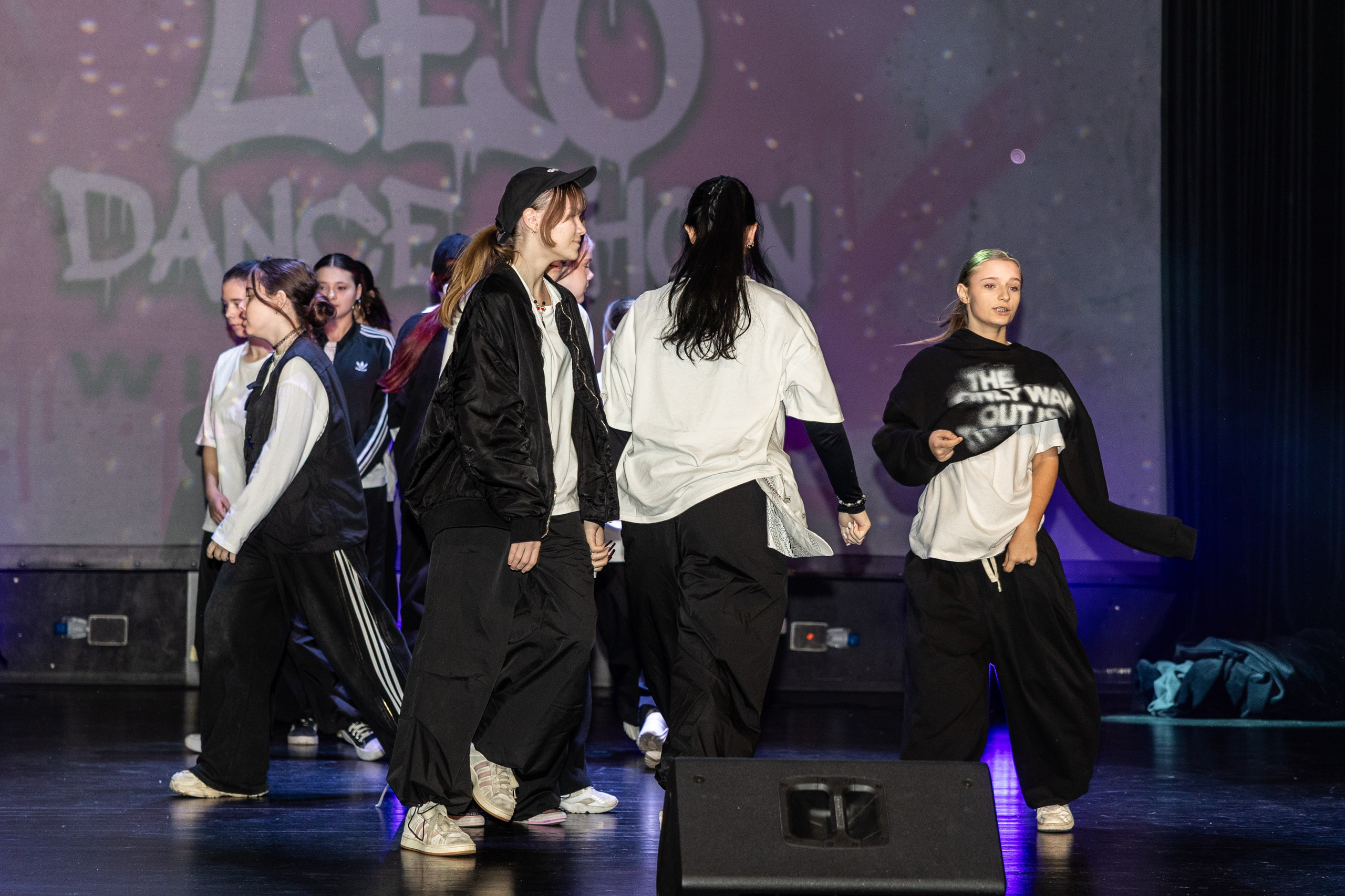 LEO DANCE SHOW WINTER 2025. Семейный и детский фотограф в Варшаве Мила Бобровская