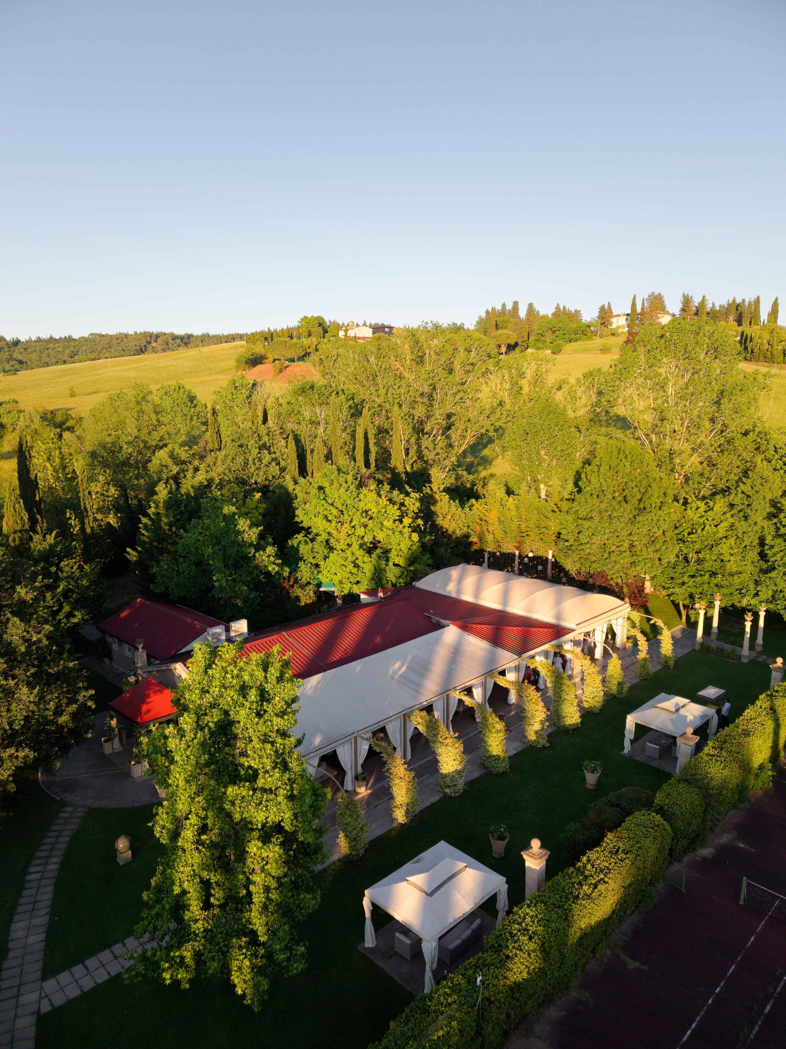 Pizza Party at Tenuta Massini, Florence, Italy. Destination Wedding Photographer — Nikita Burtsev