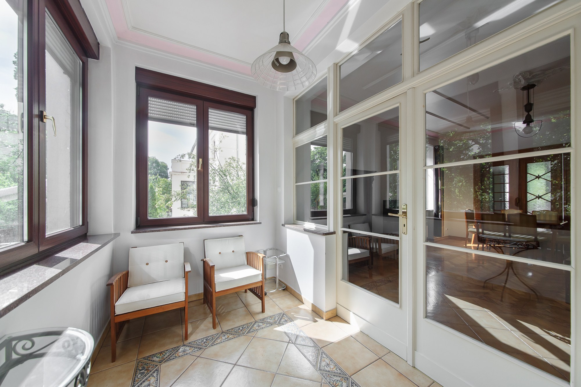 Fotografia nieruchomości, wnętrz, mieszkań, restauracji, biur i apartamentów. Wedding and portrait photographer in Poland Vitali Frozen