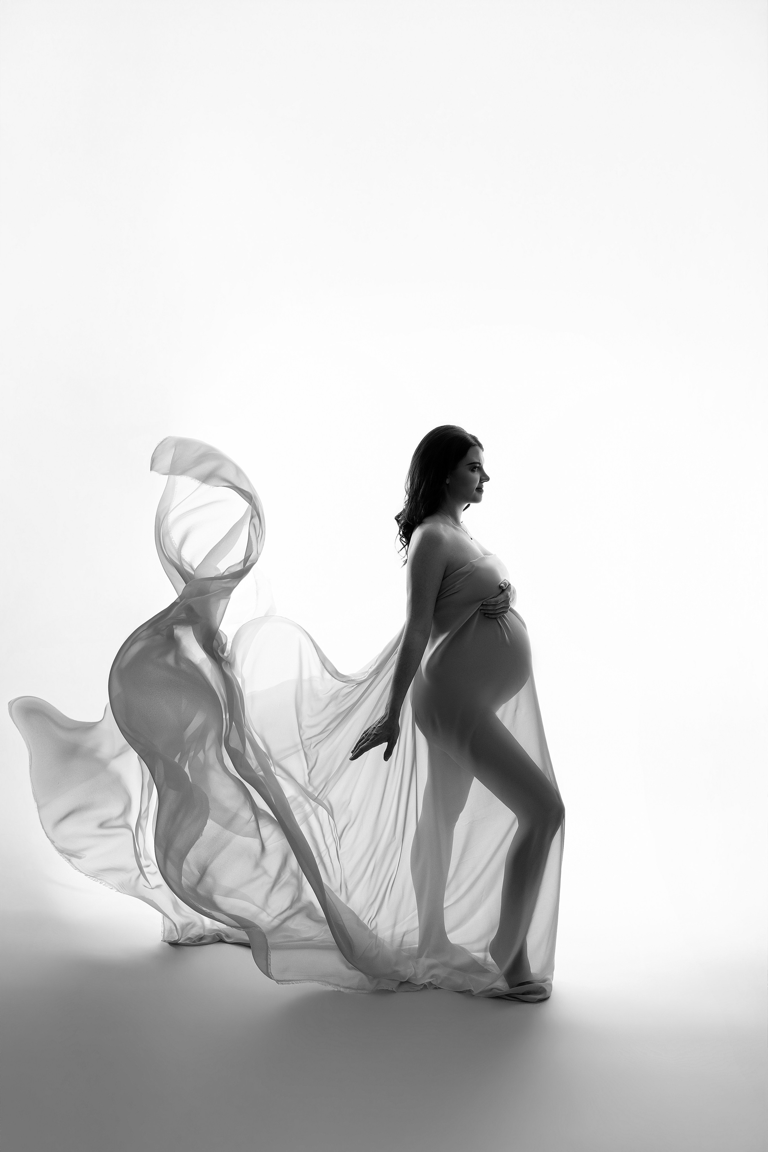Babybauch. Neugeborene- Schwangerschaft- und Kinder Fotografin in Lehre