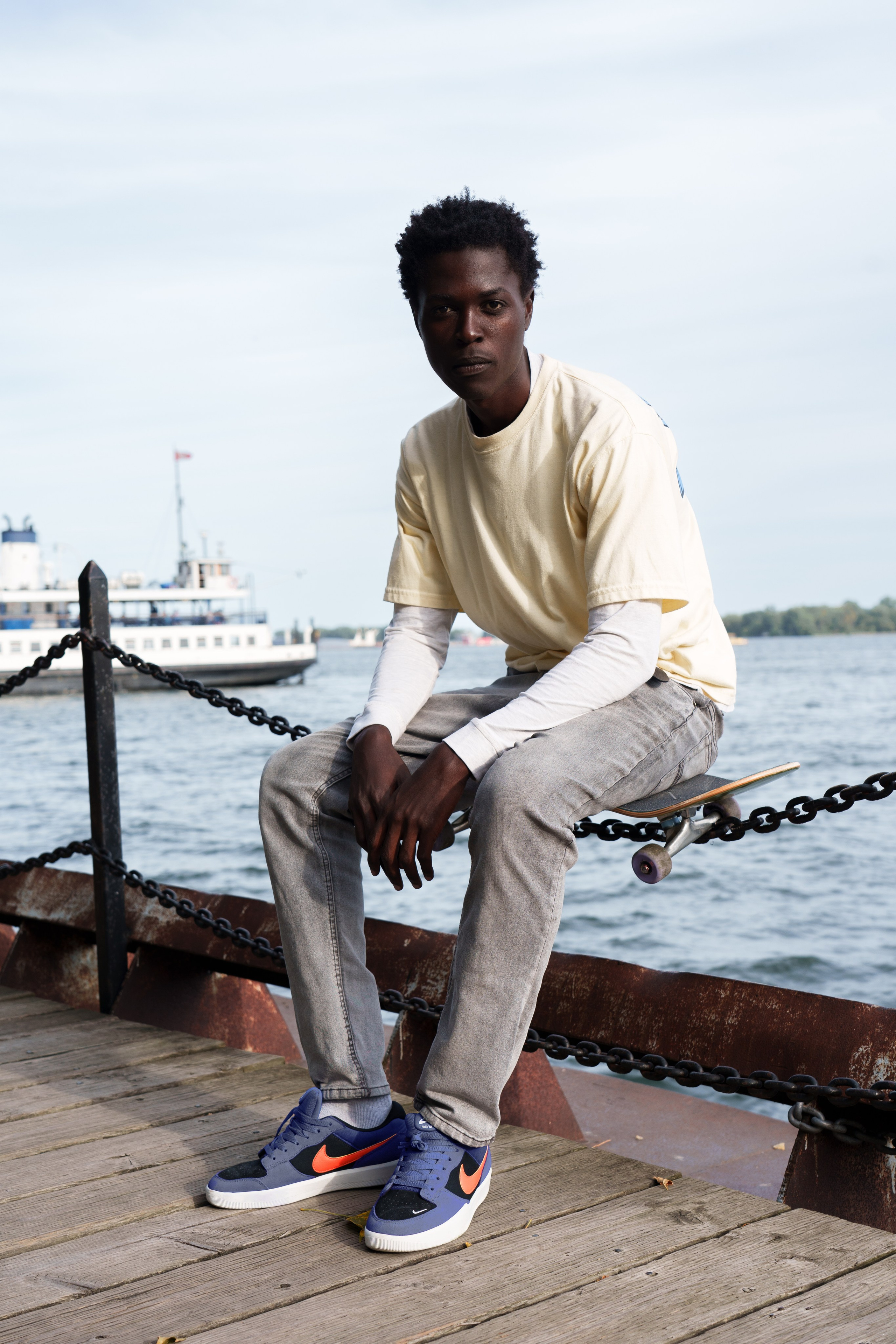 Fashion and Commercial. Production Services NV Visual