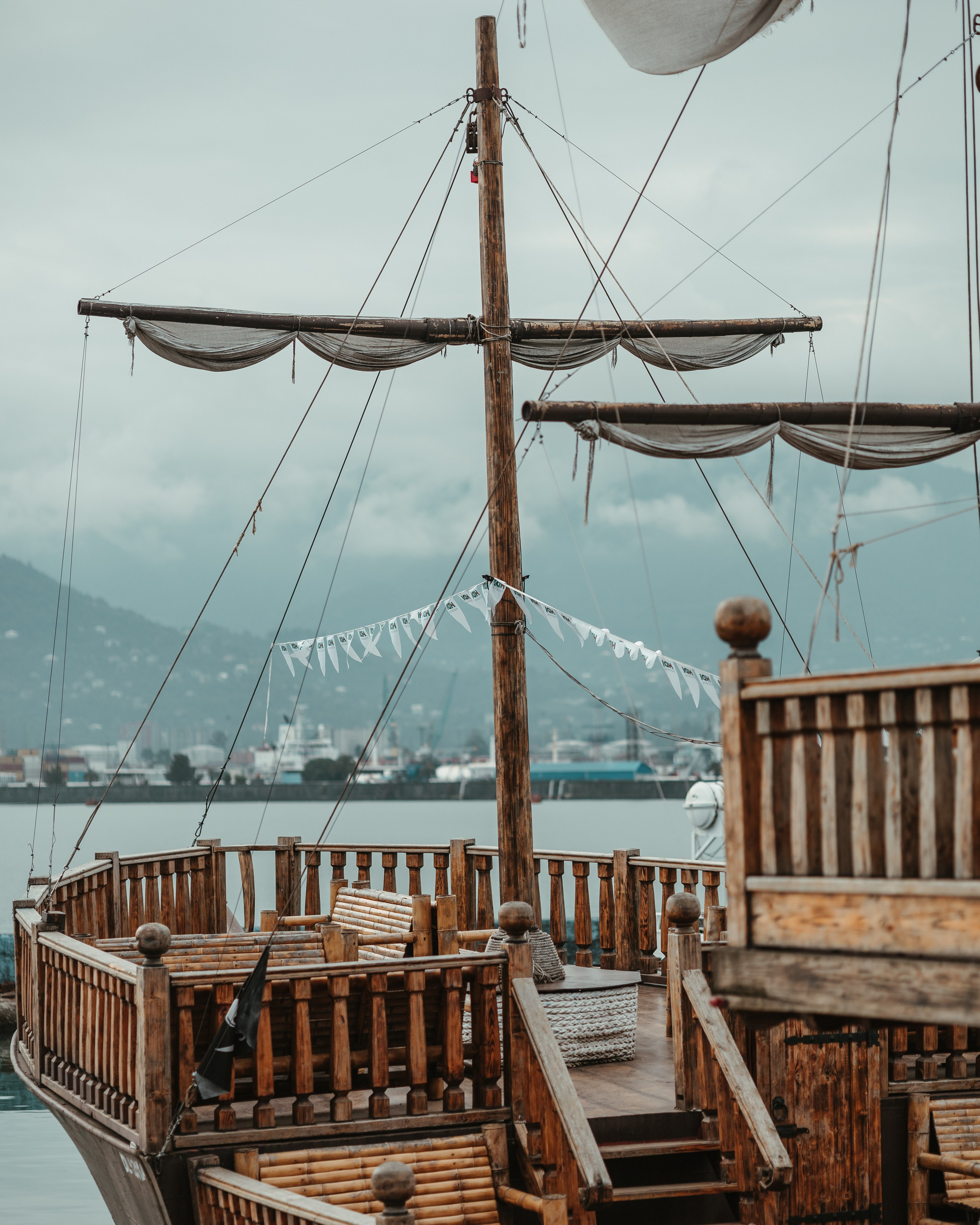 B A T U M I. Bspander