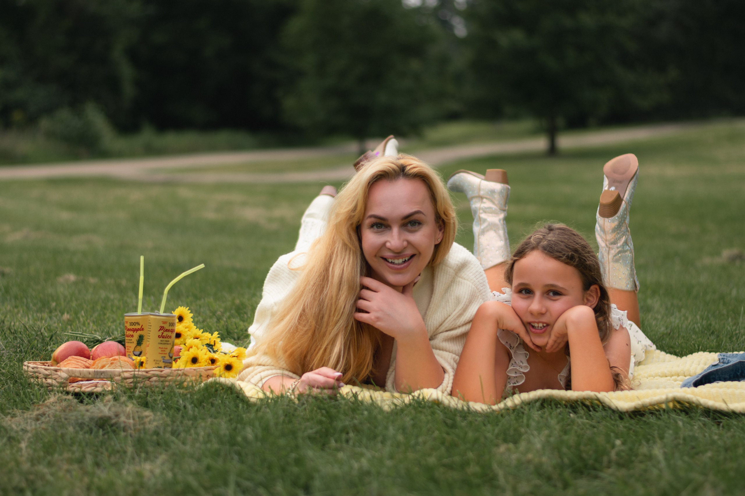 Iryna&Karolinka. Oleksandra Yehorova | Family & Lifestyle Photographer