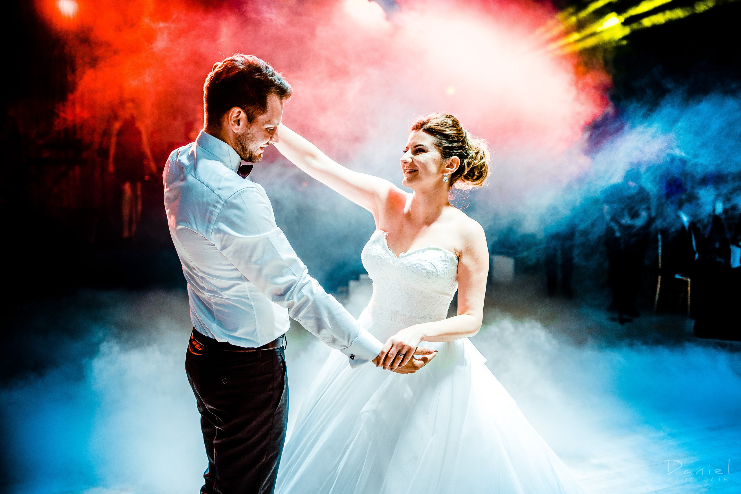 Daniel Cioc - Fotograf profesionist în București, specializat în evenimente, nunta, botez, corporate, portret și boudoir