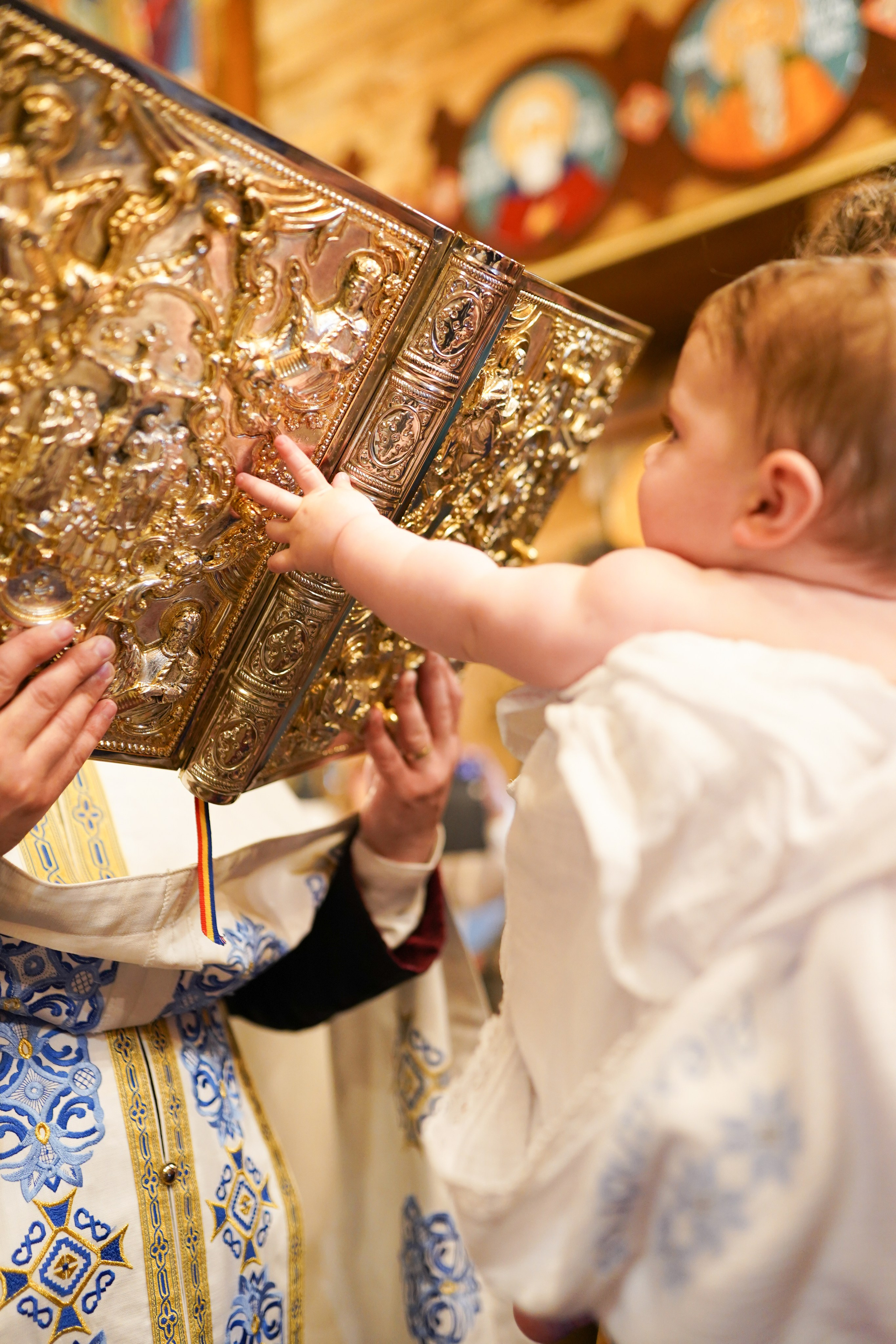 Fotografie de Eveniment Brașov: Povești Vizuale | Mădălina Beda. Madalina Beda- Artist vizual, fotograf, doula la nastere, consultant babywearing Brasov si in toata tara