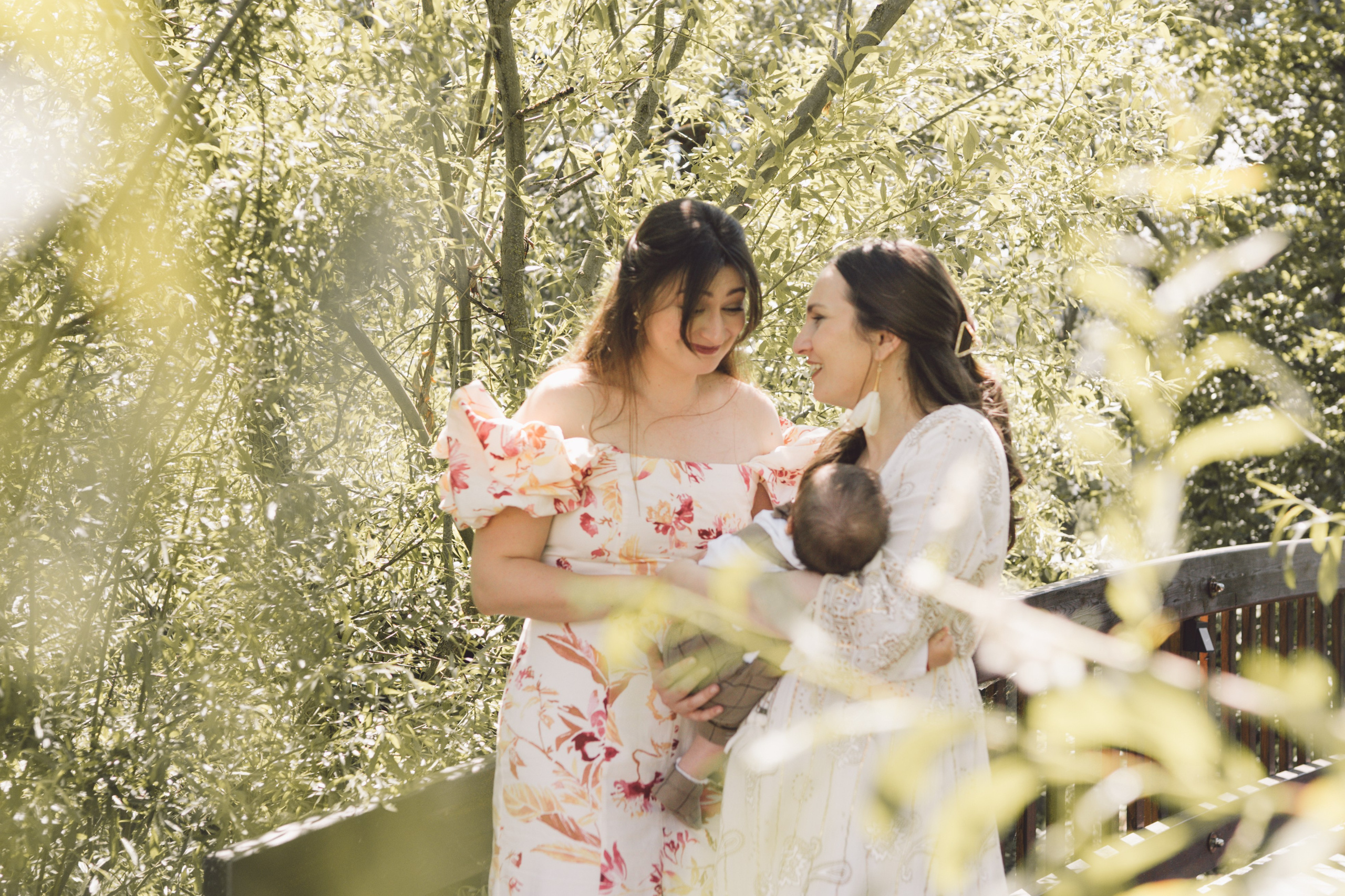 Fotografie de Eveniment Brașov: Povești Vizuale | Mădălina Beda. Madalina Beda- Artist vizual, fotograf, doula la nastere, consultant babywearing Brasov si in toata tara