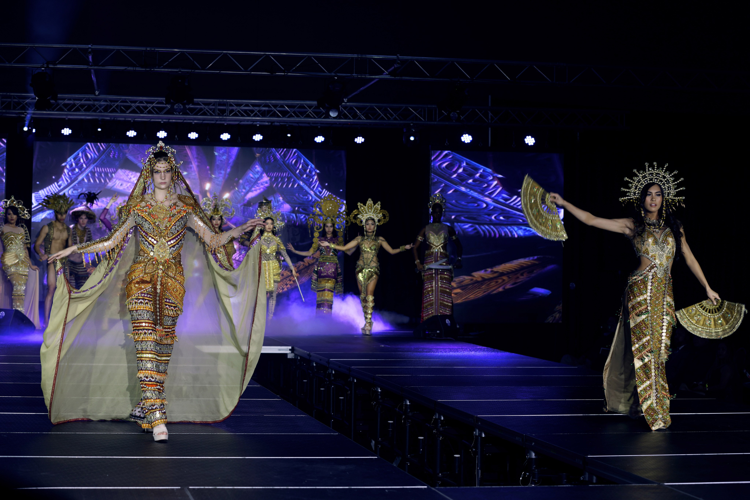 SHOW. Joanna Jin Photography