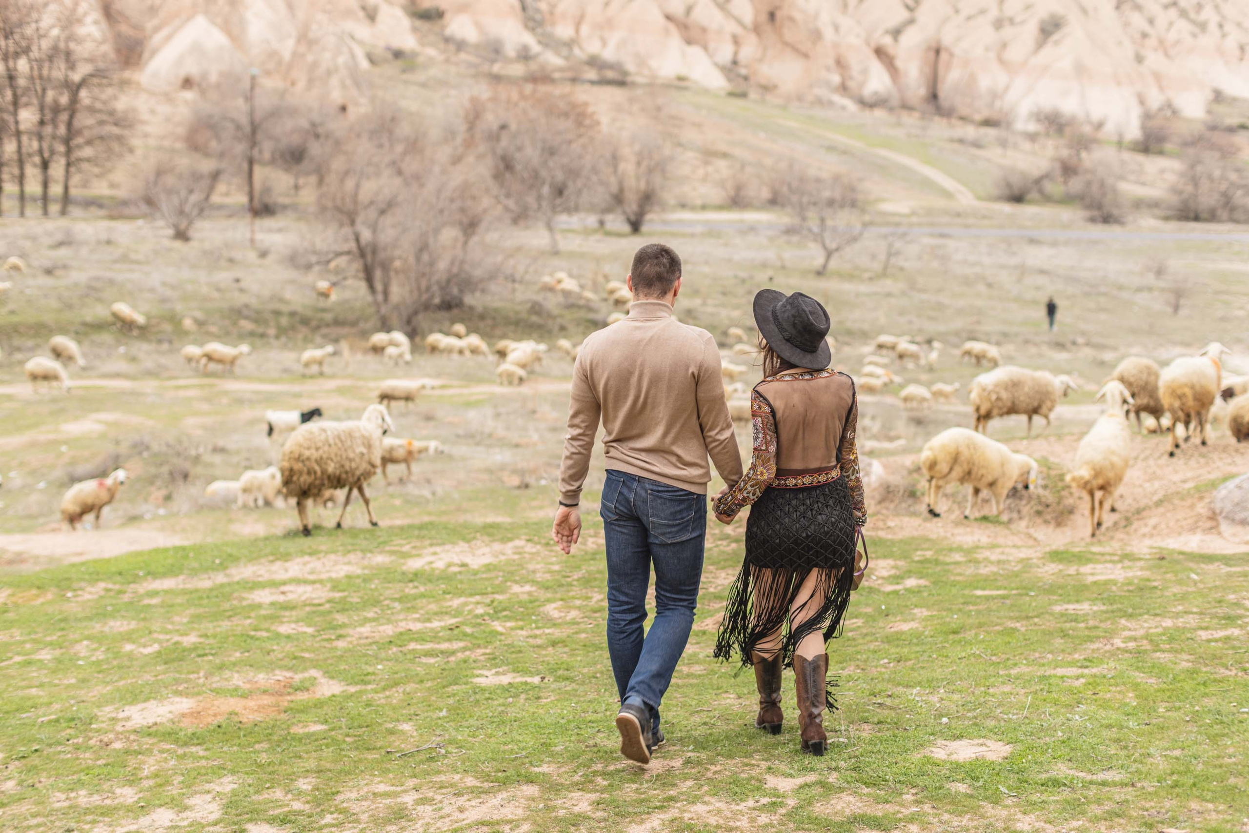 Stylish Photoshoot in the Charming Streets and Valleys of Cappadocia. Julia Ganch I Fashion Wedding Photography I Cappadocia Turkey