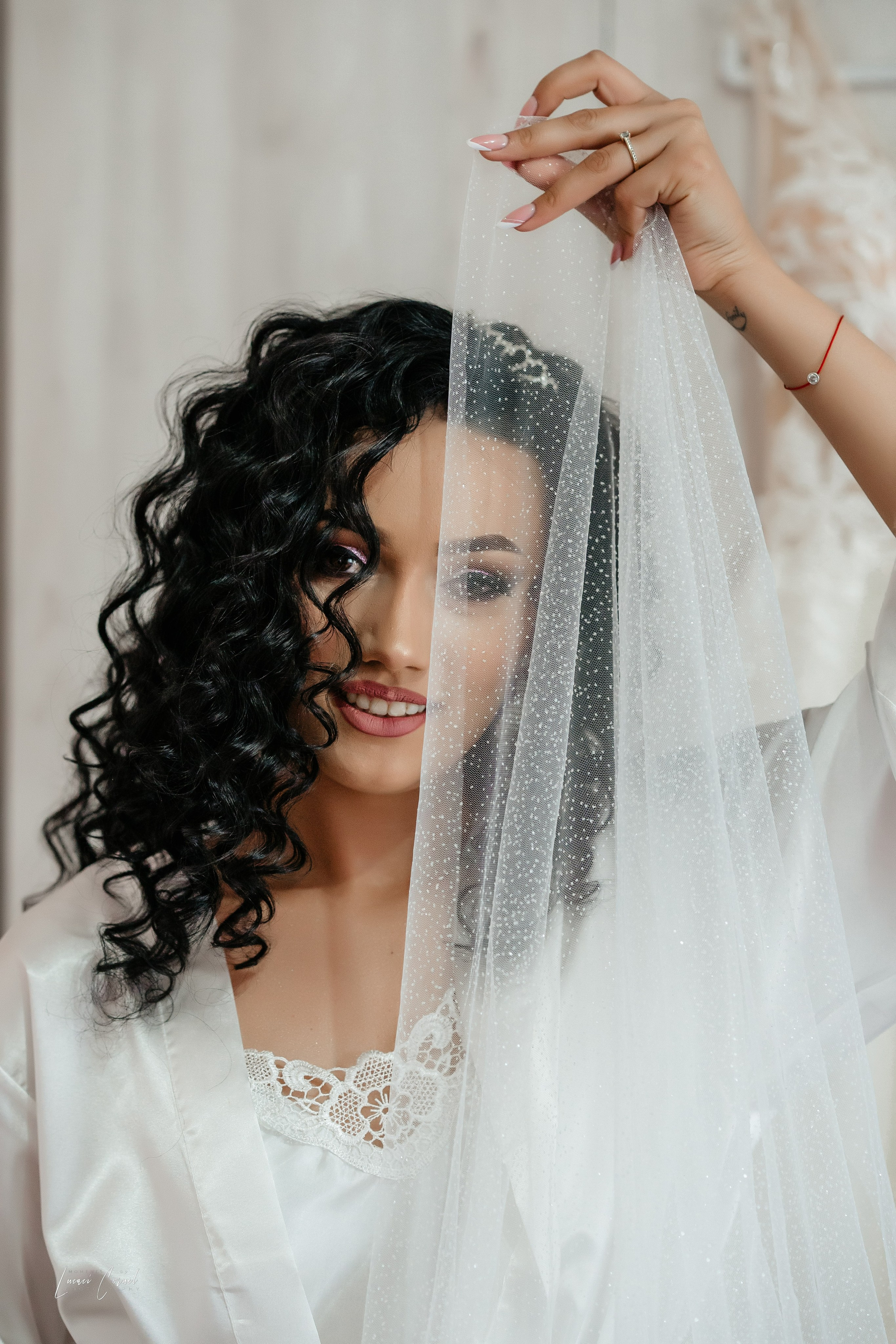 Portrete – Eleganță și expresivitate. Fotograf de nuntă, corporate, botezuri, majorate și aniversări Roman, Lucaci Cornel