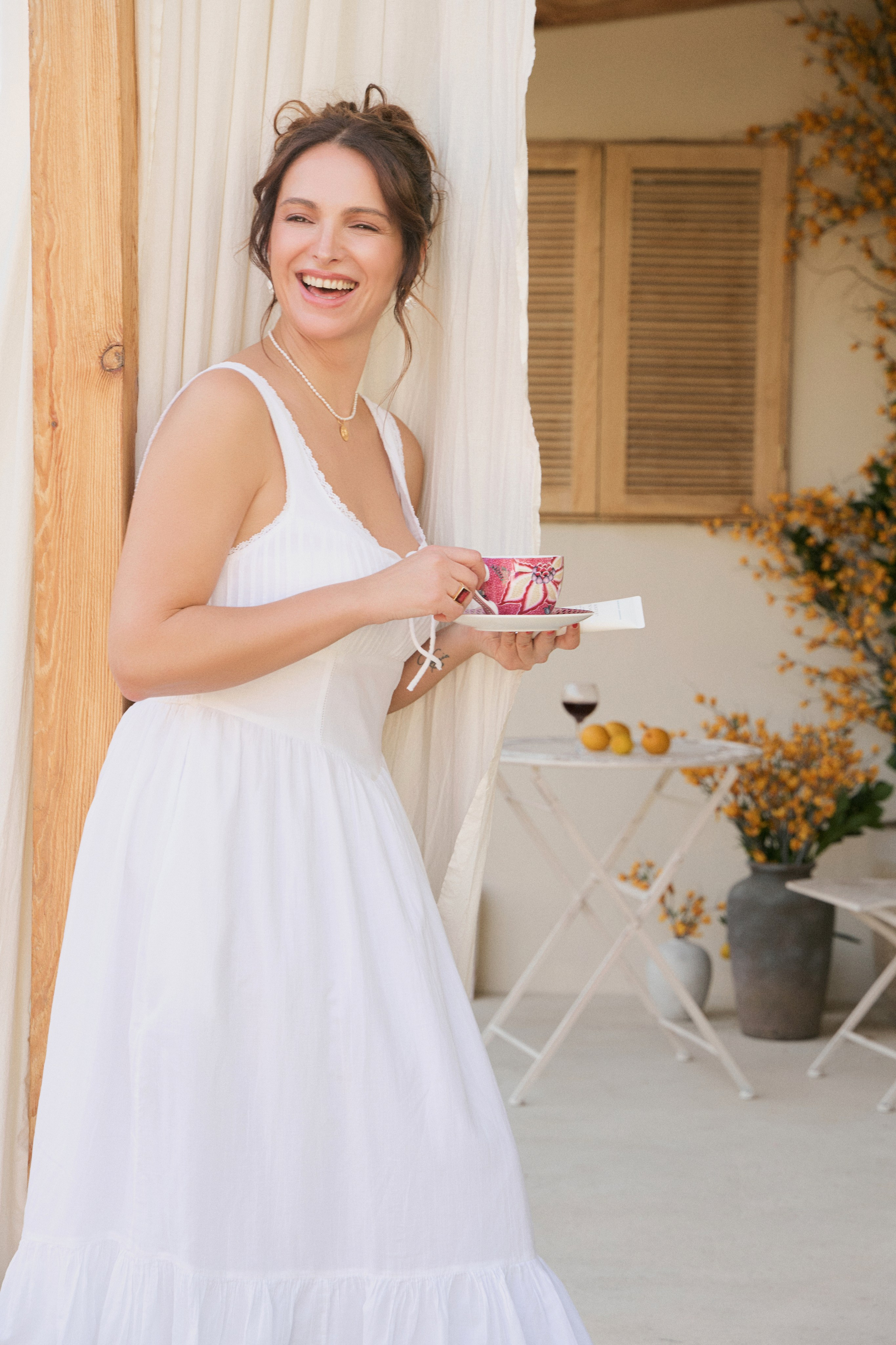 Эксперты. Привет