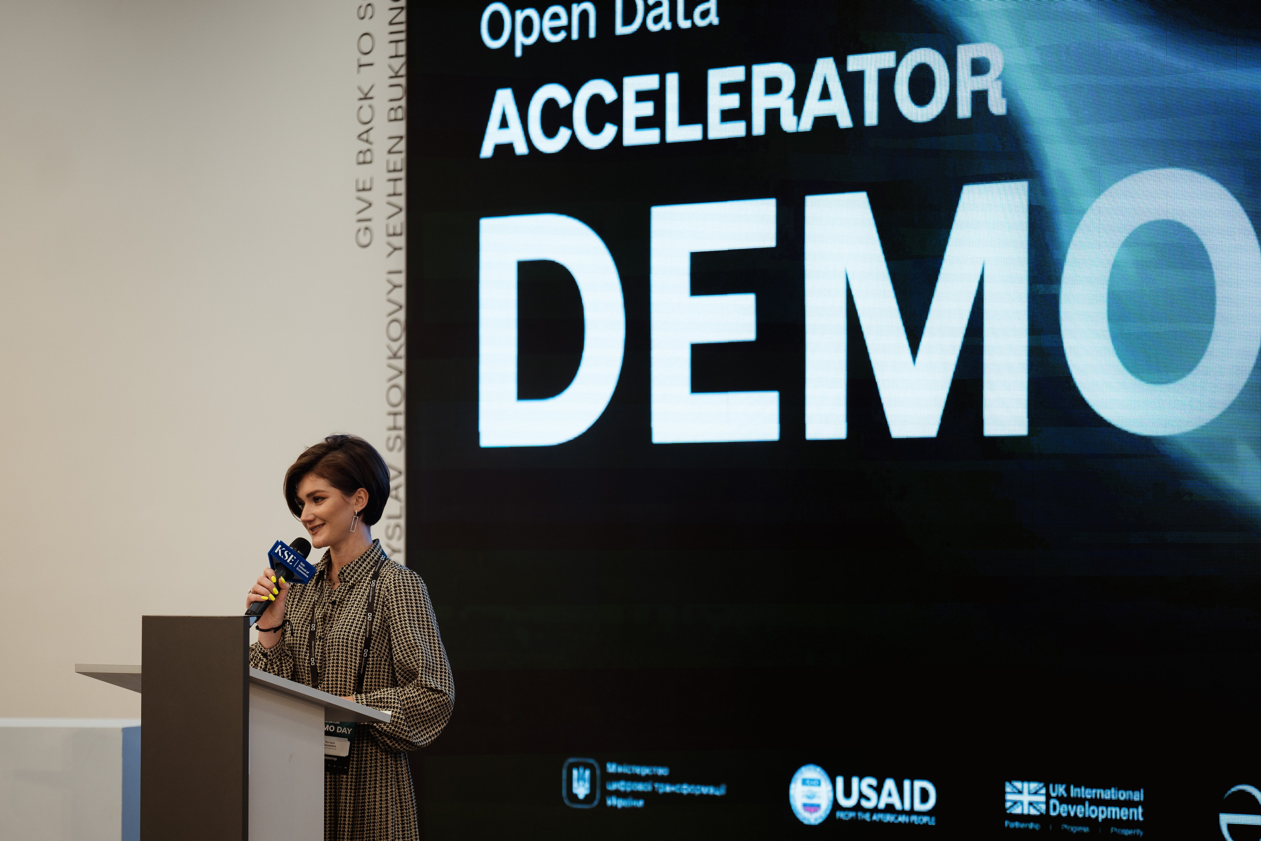 1991 Open Data Accelerator. Kostiantyn Holinchenko. Reportage and portrait photographer