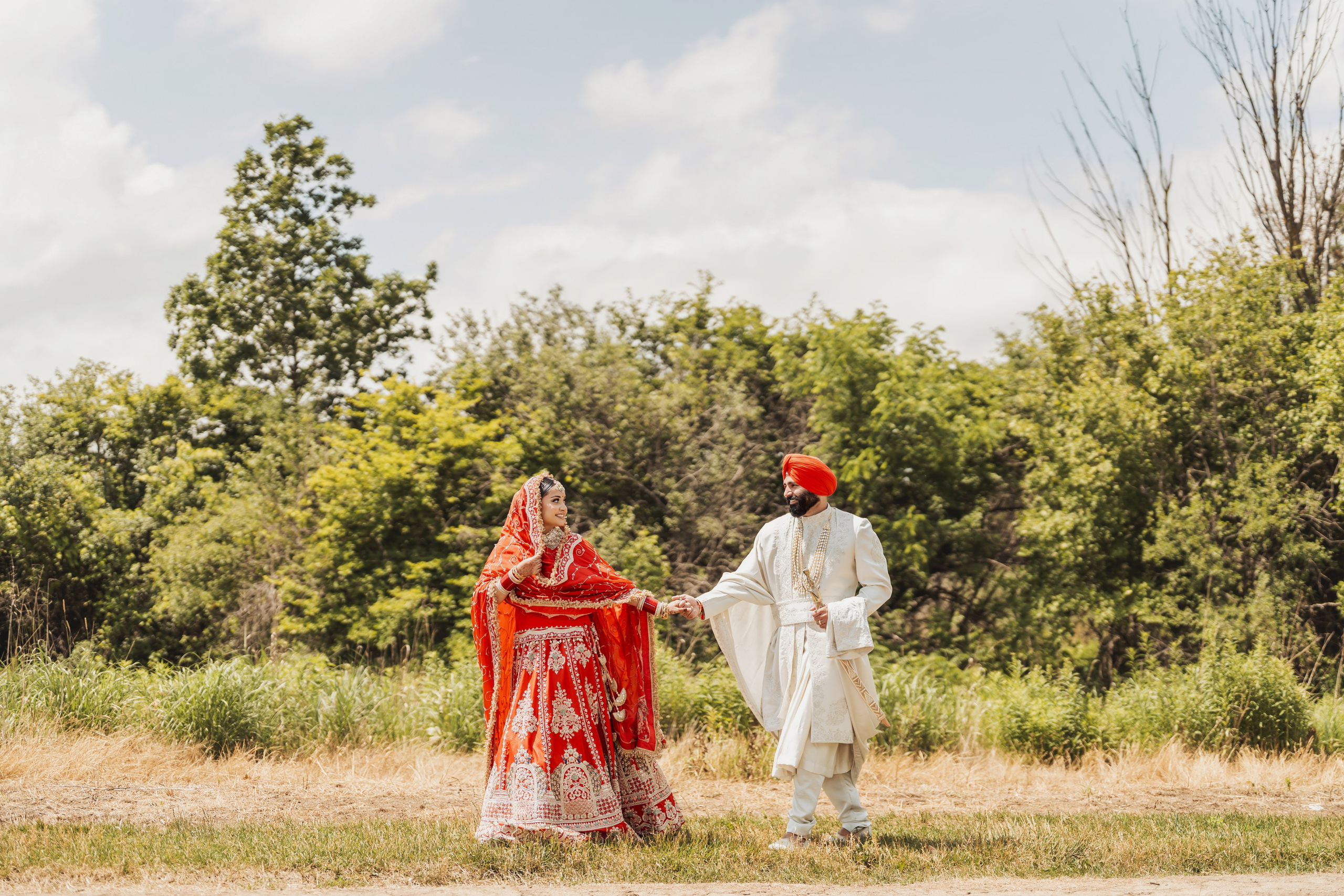 Gagan & Jasmeen. Wedding Photographer & Cinematographer studios