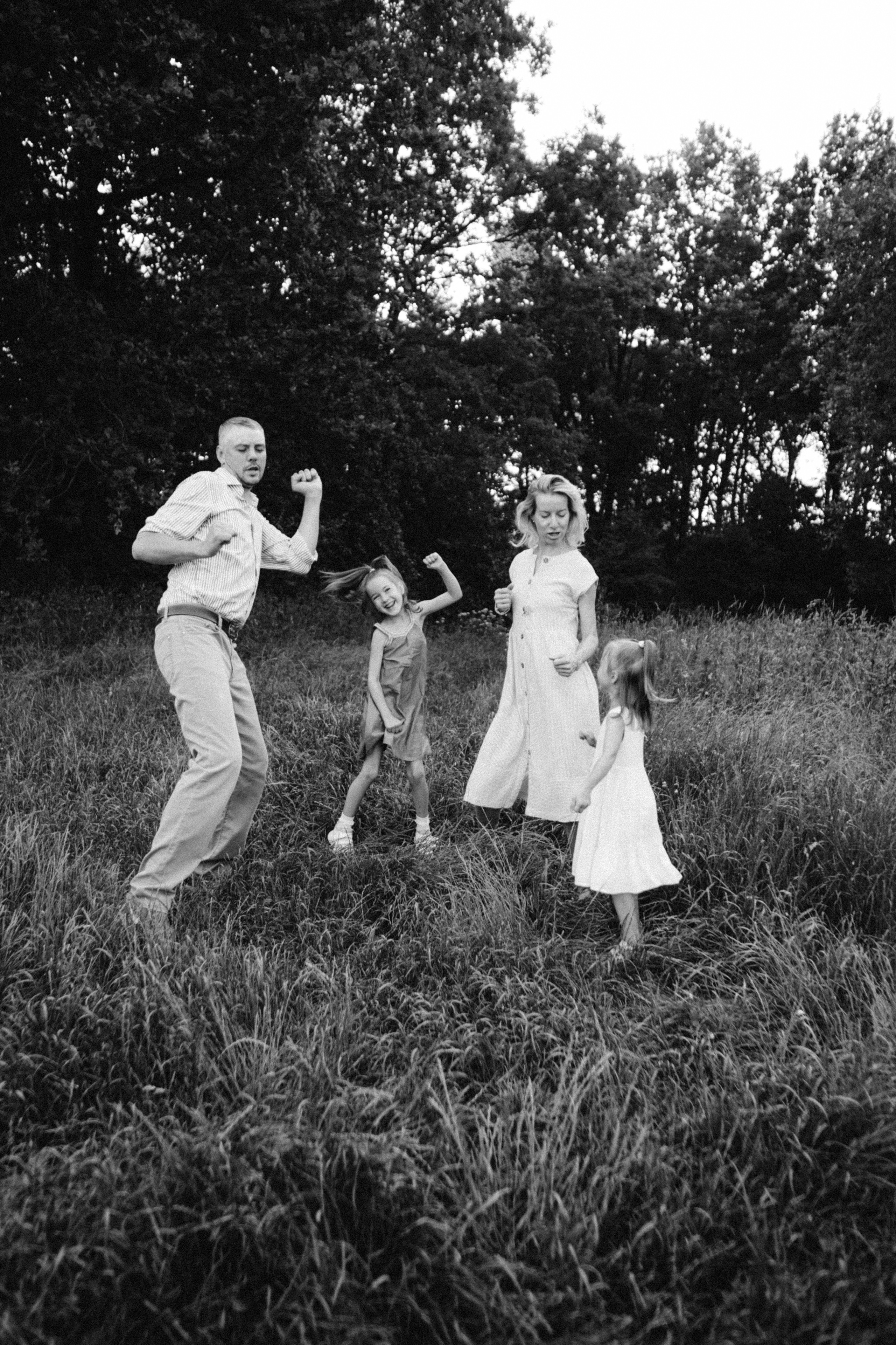 We and the summer. Family photographer in Warsaw Sasha Zenzina