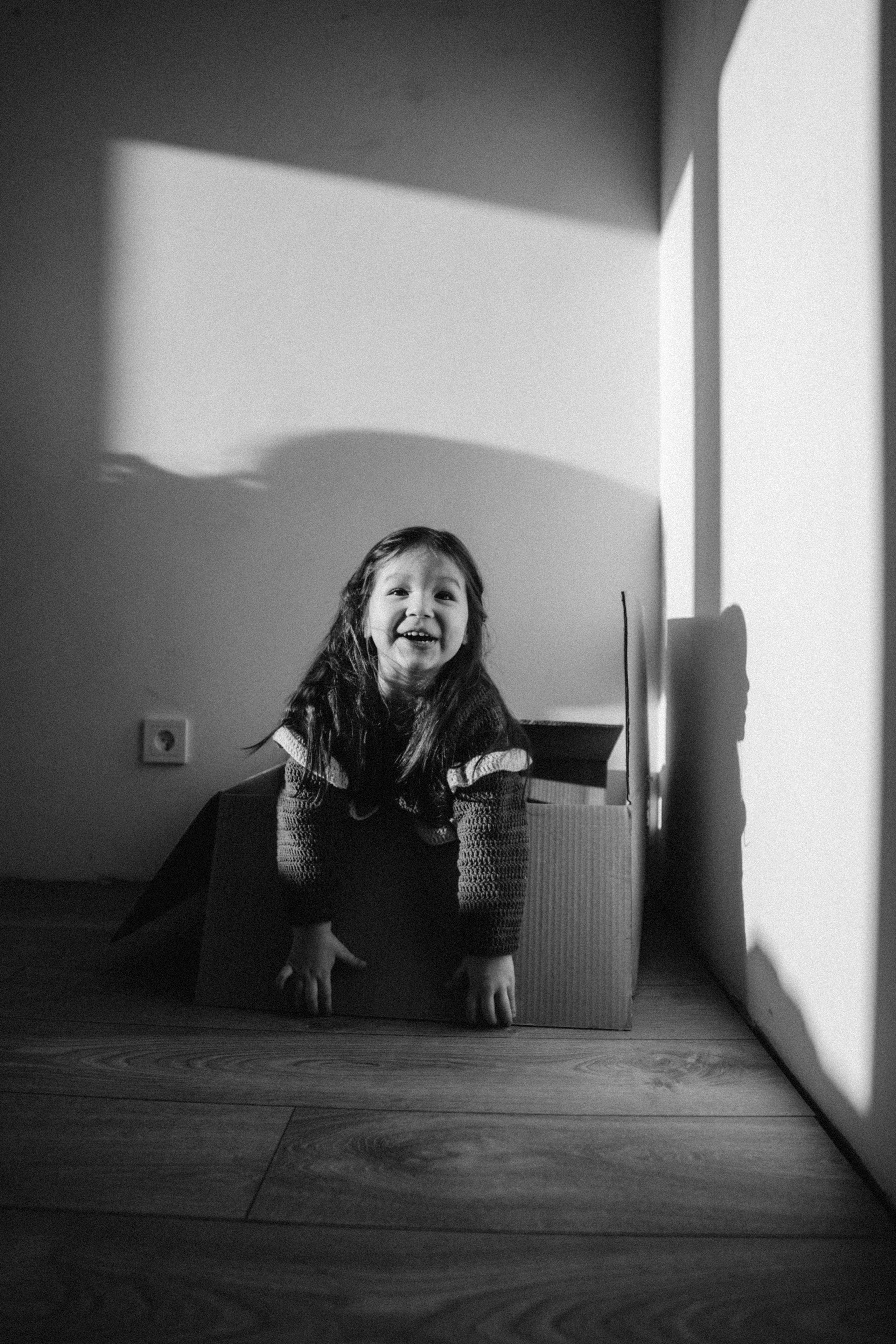 But the greatest of these is love. Family photographer in Warsaw Sasha Zenzina