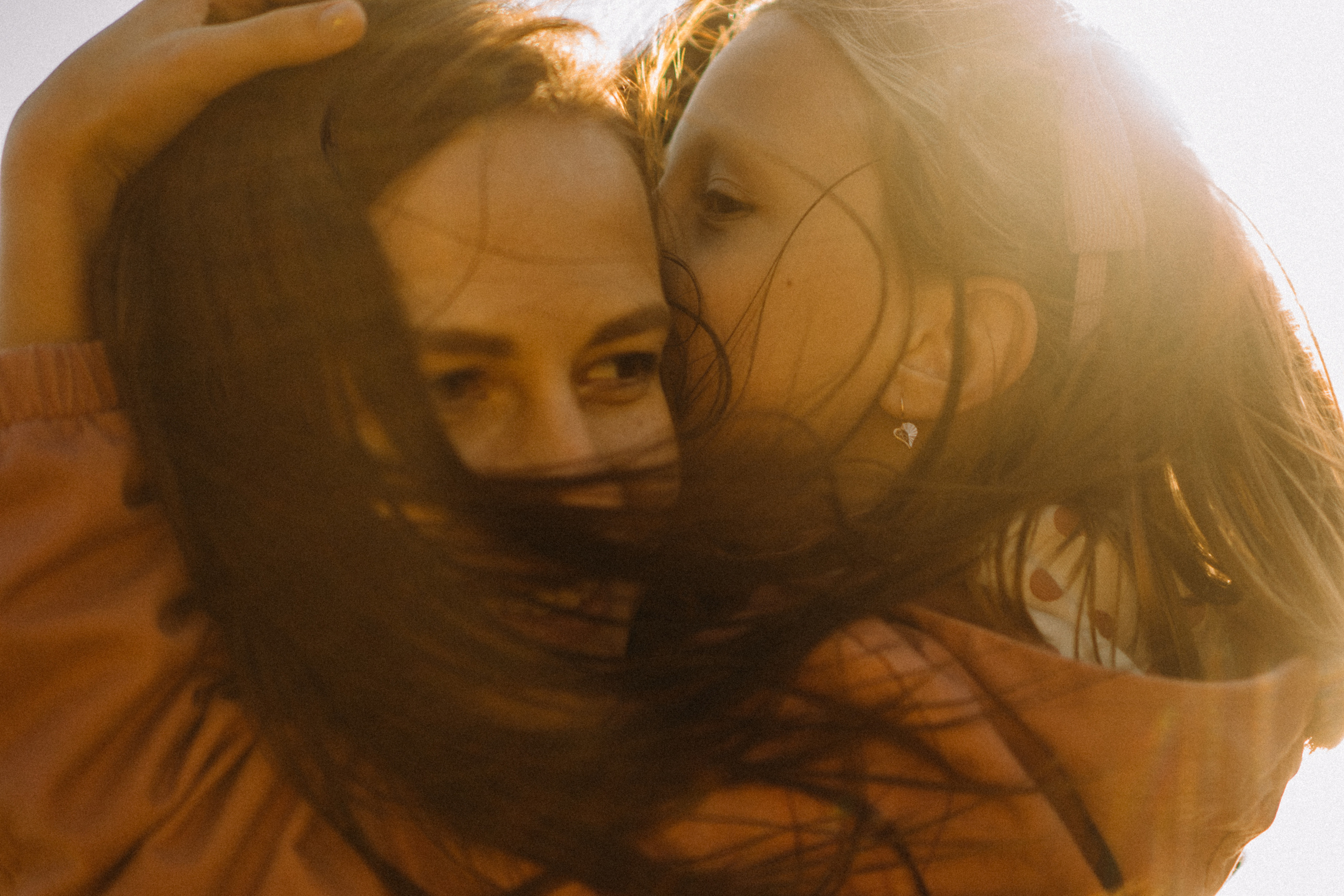 When autumn leaves start to fall. Family photographer in Warsaw Sasha Zenzina