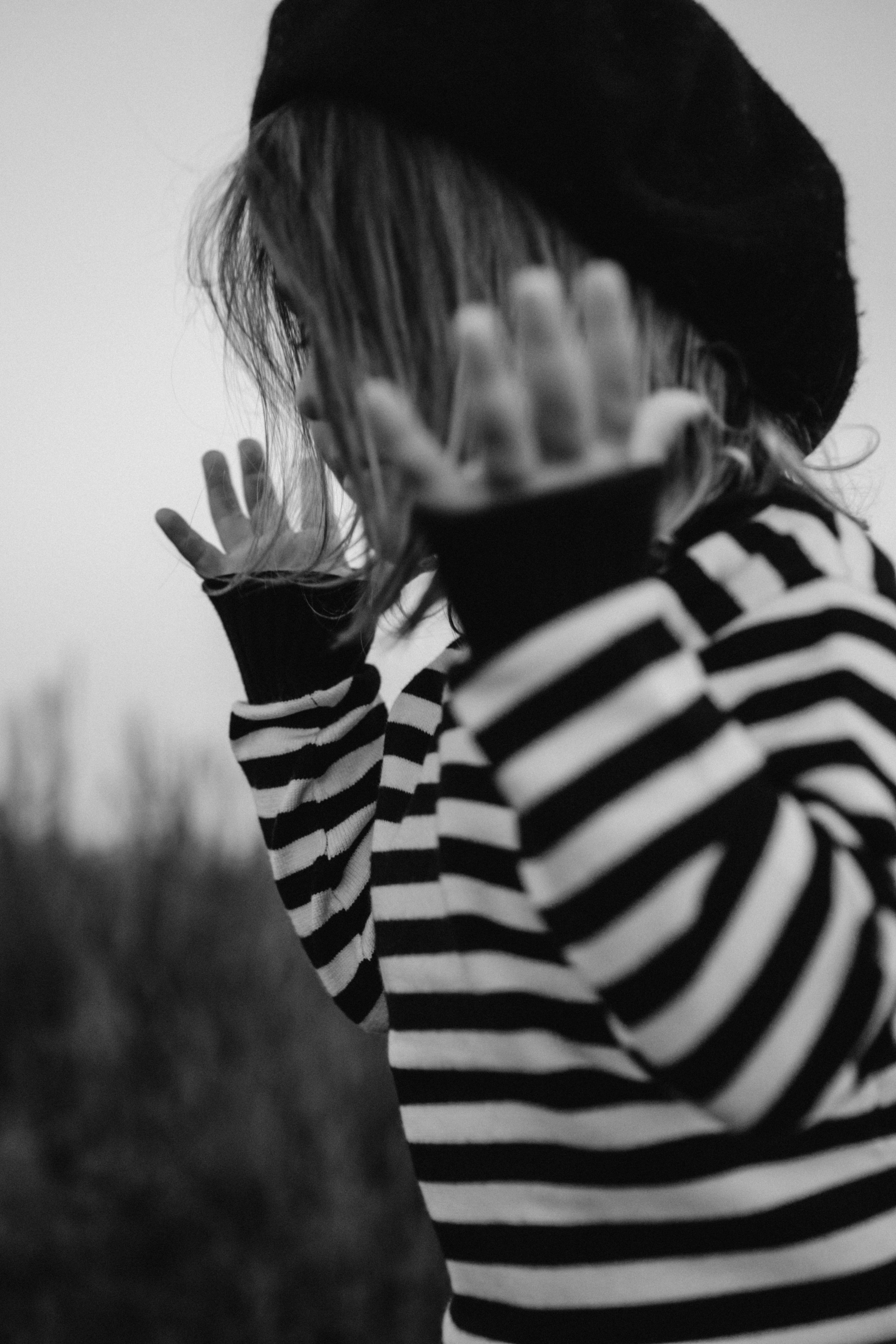 Love whisper. Family photographer in Warsaw Sasha Zenzina