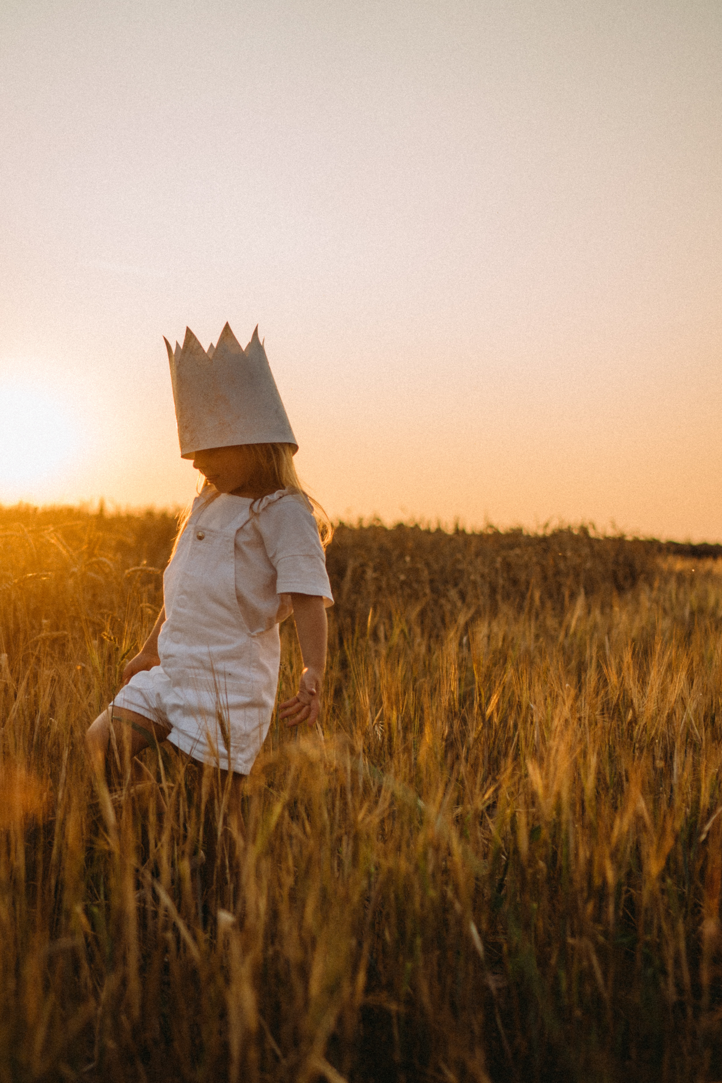Our fairy tale. Family photographer in Warsaw Sasha Zenzina