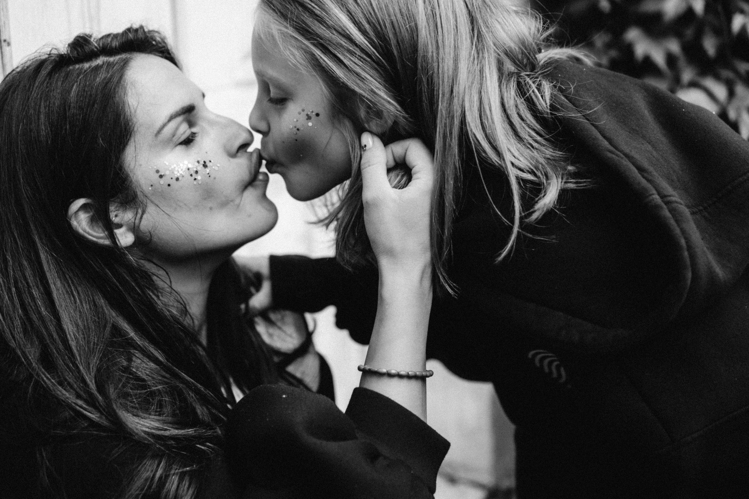 Free like the wind. Family photographer in Warsaw Sasha Zenzina