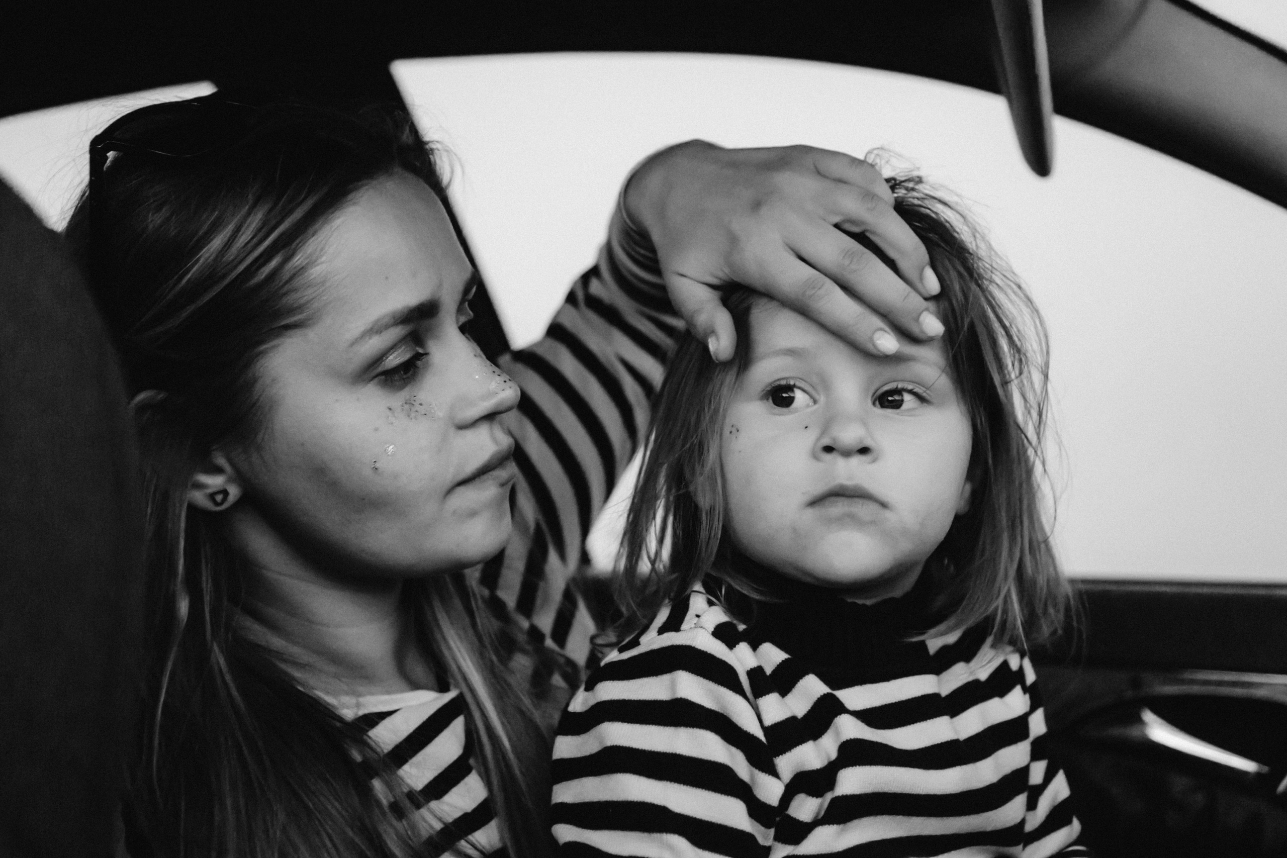 Love whisper. Family photographer in Warsaw Sasha Zenzina