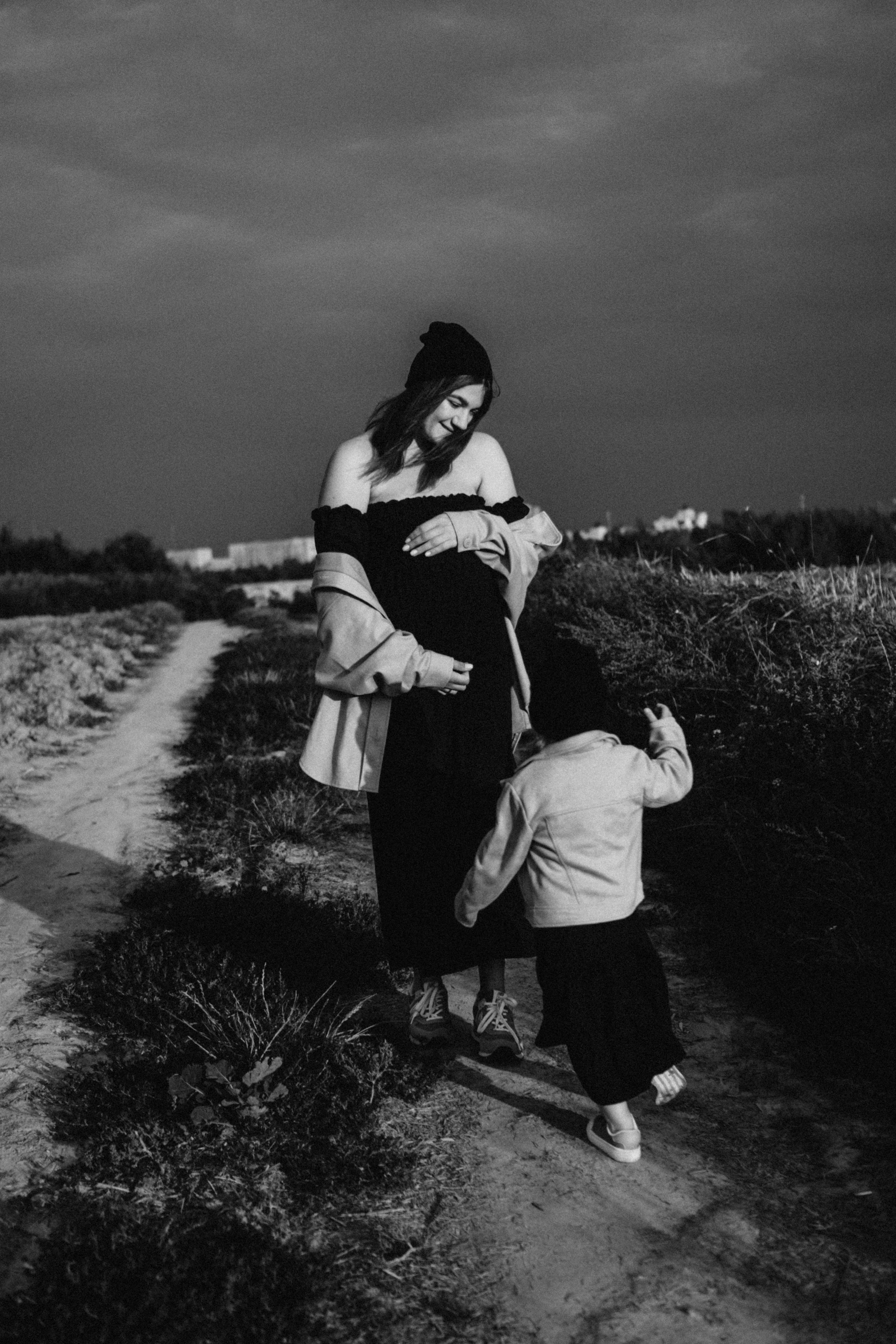 Wanna be with you everywhere. Family photographer in Warsaw Sasha Zenzina