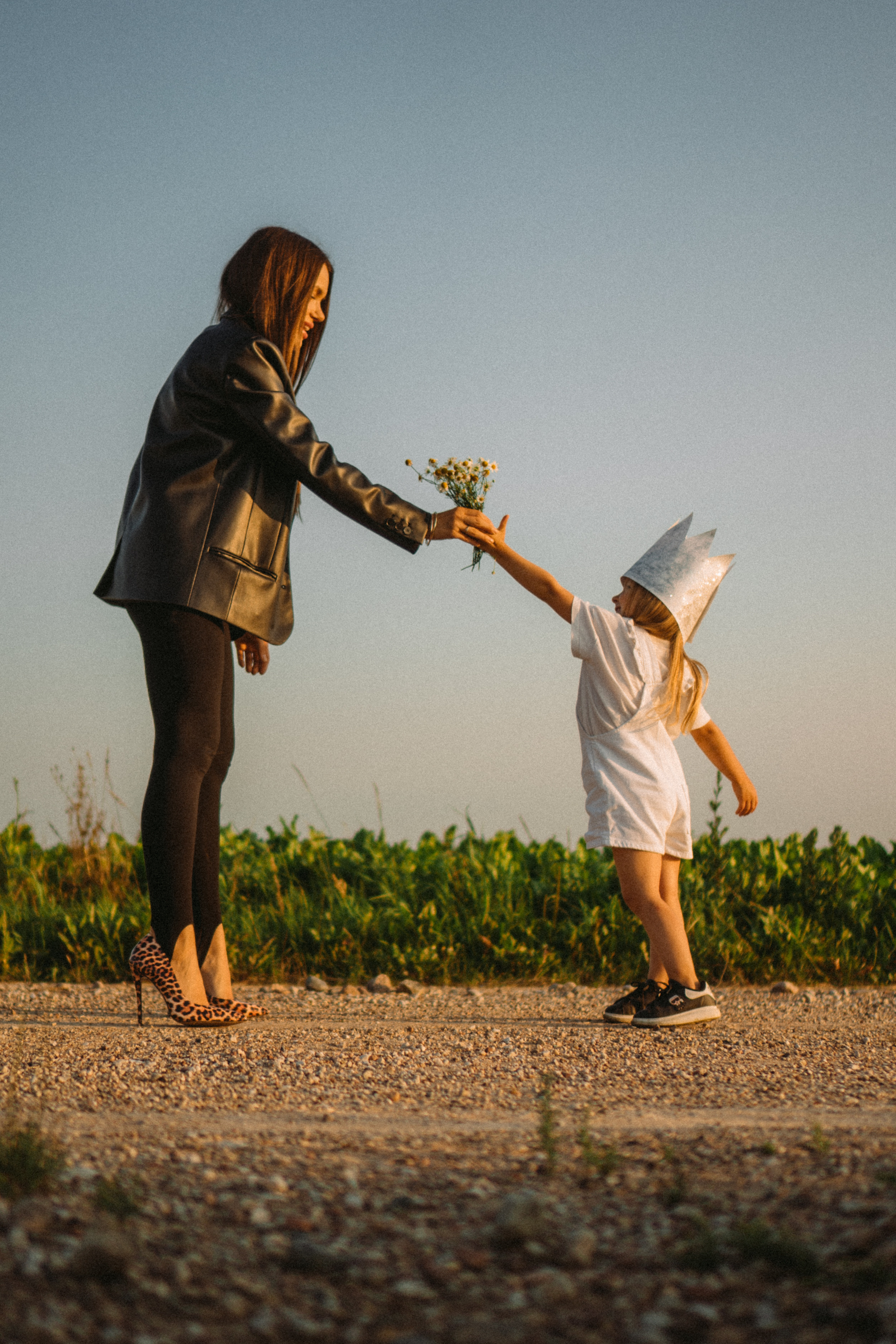 Our fairy tale. Family photographer in Warsaw Sasha Zenzina