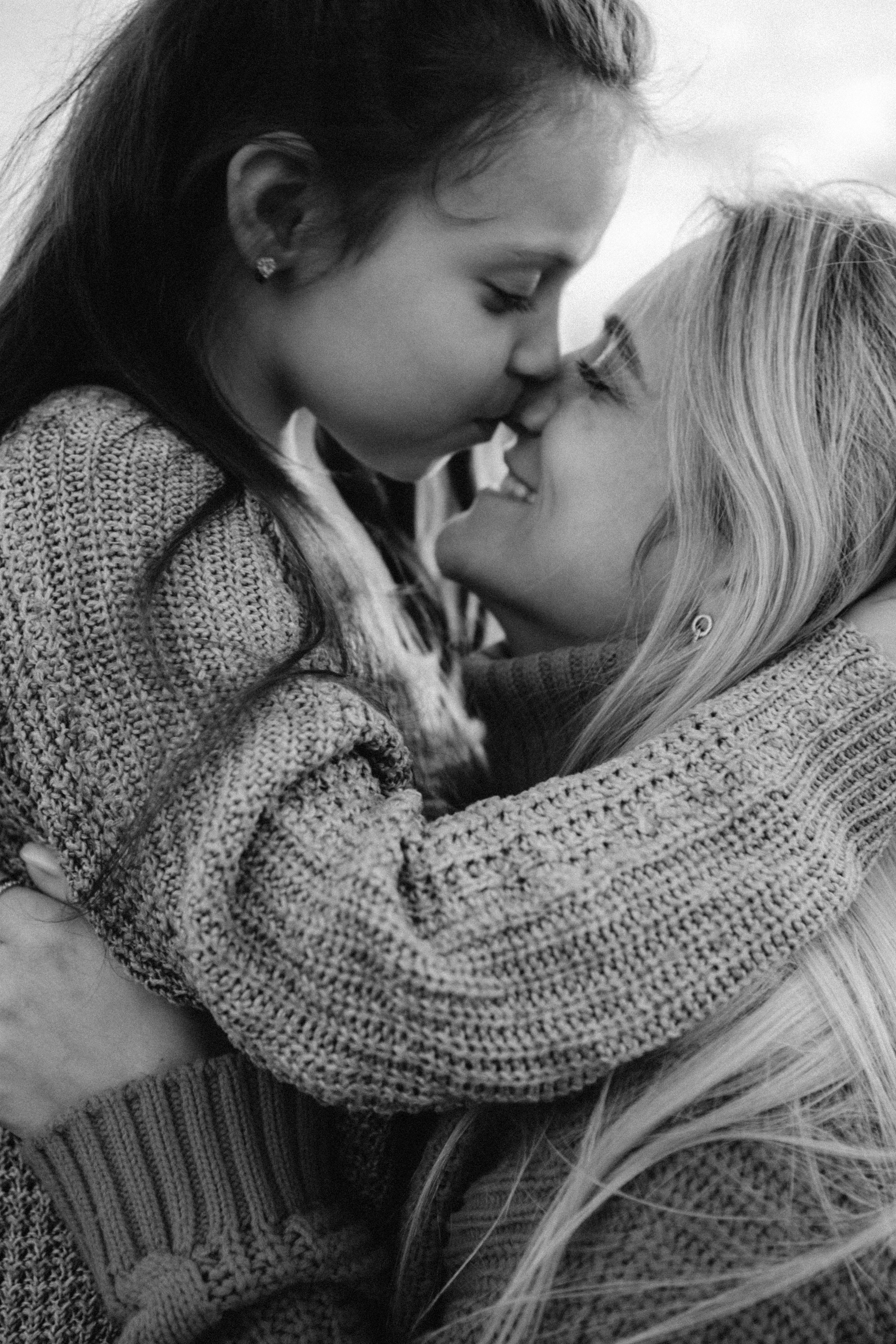 Sun, love and we. Family photographer in Warsaw Sasha Zenzina