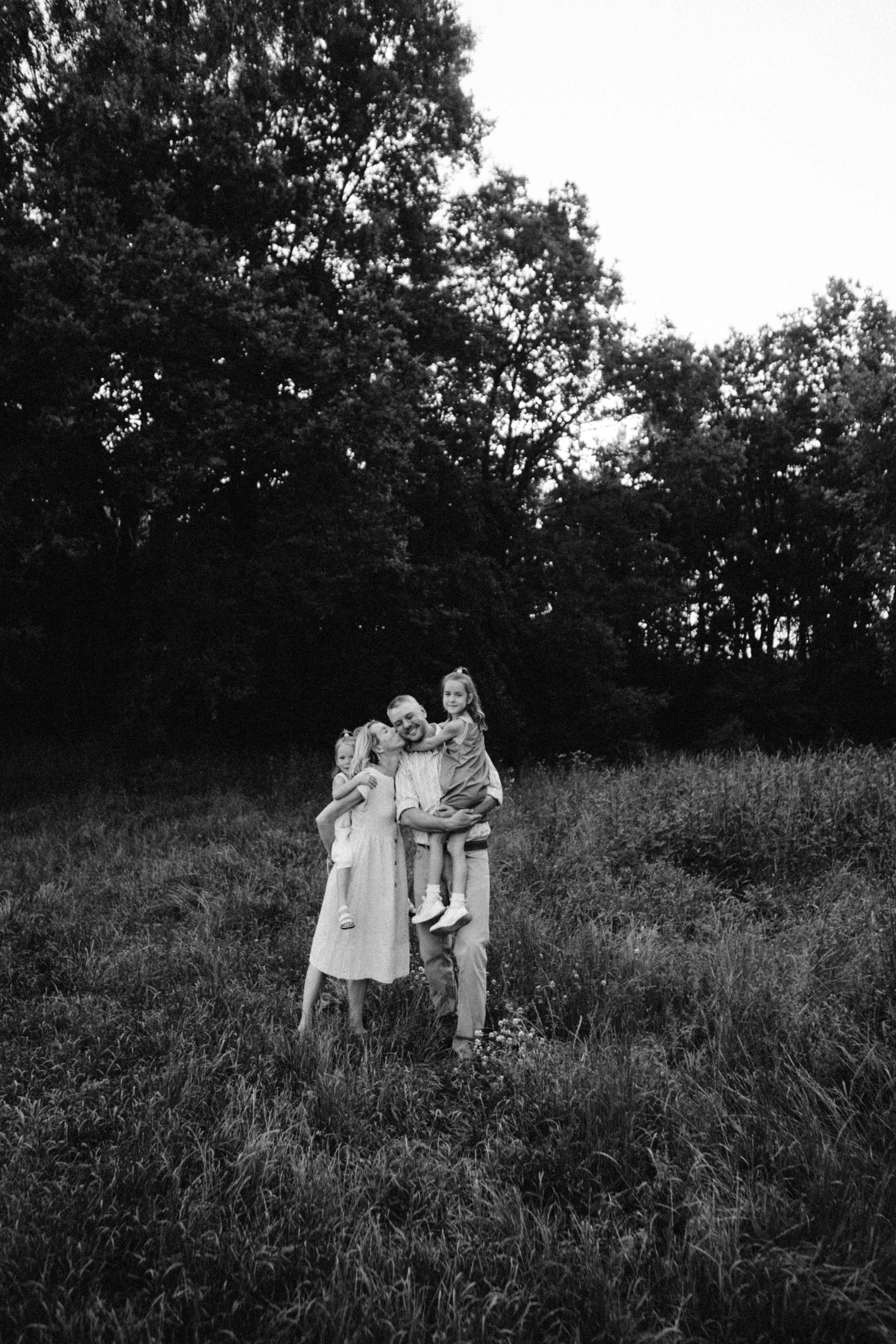 We and the summer. Family photographer in Warsaw Sasha Zenzina