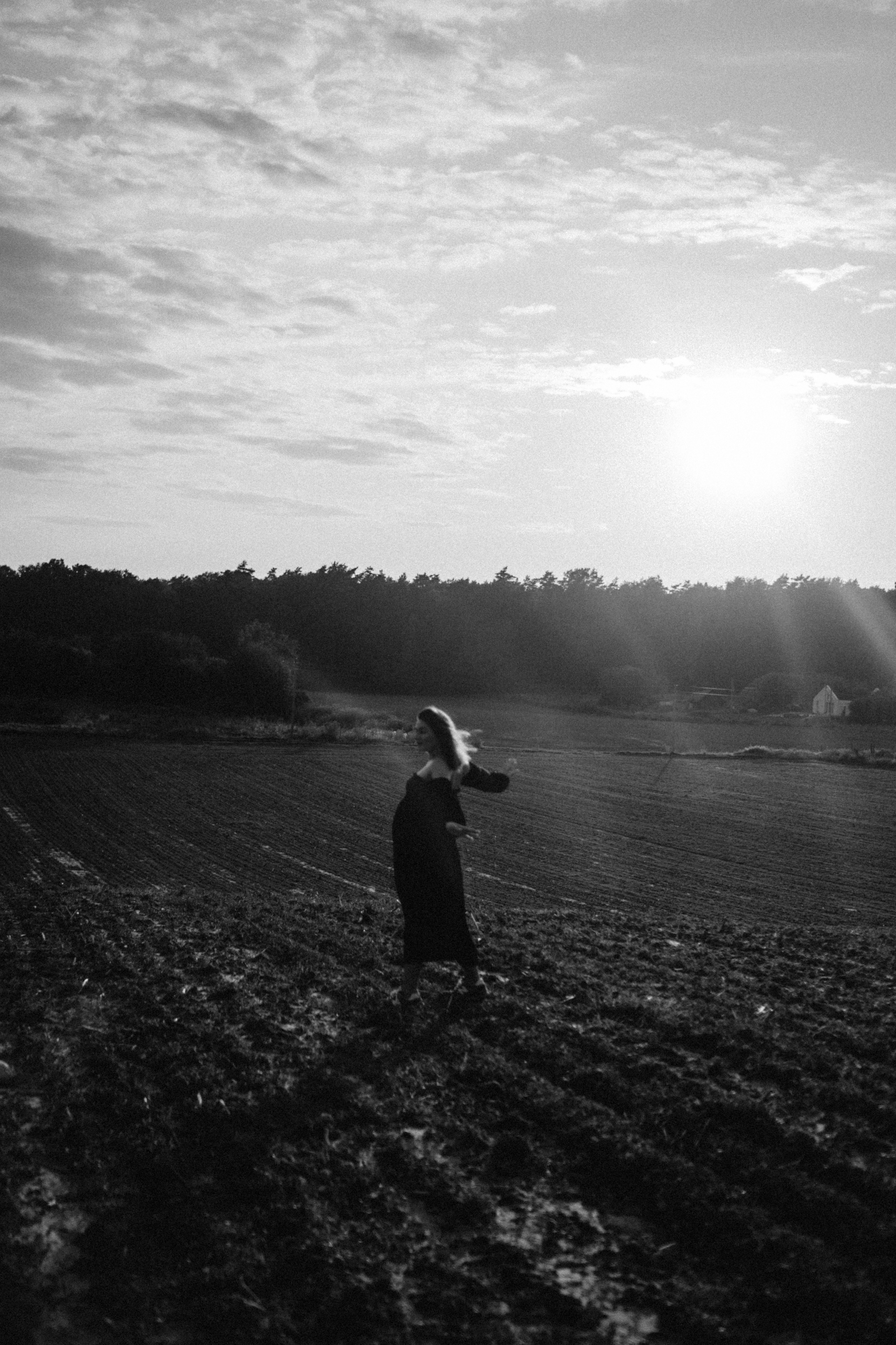 Wanna be with you everywhere. Family photographer in Warsaw Sasha Zenzina