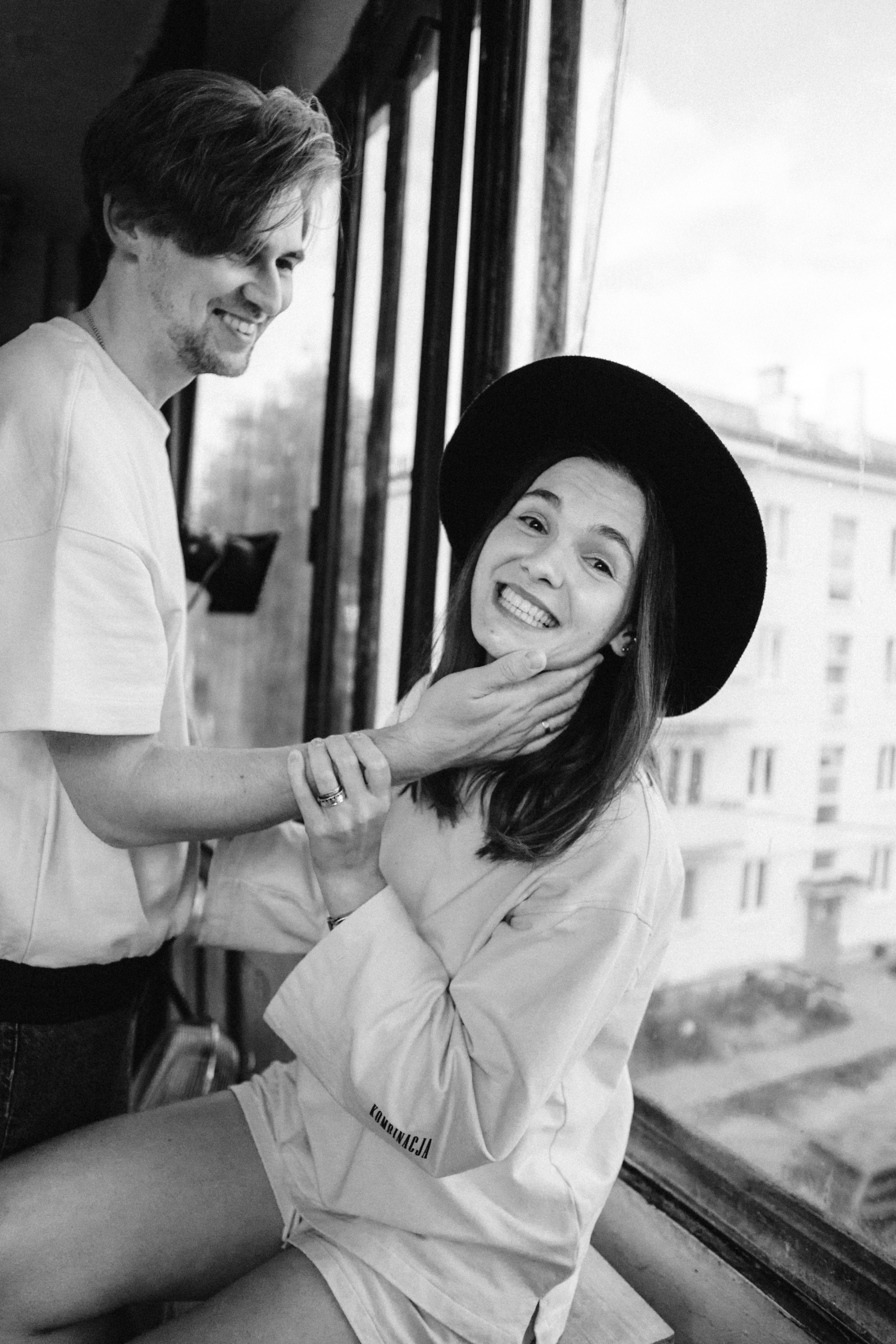 By Your Side. Family photographer in Warsaw Sasha Zenzina