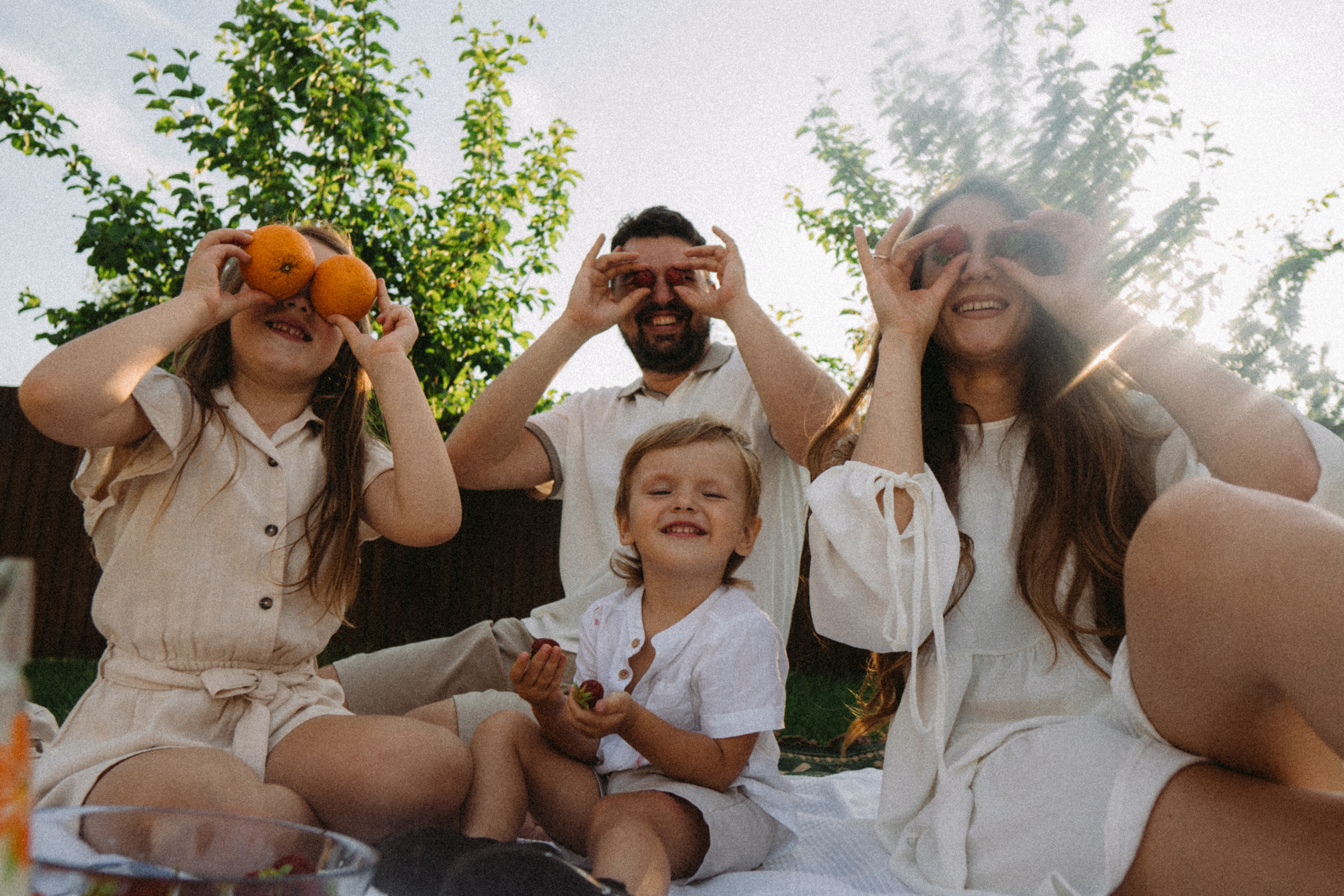 Home sweet home. Family photographer in Warsaw Sasha Zenzina