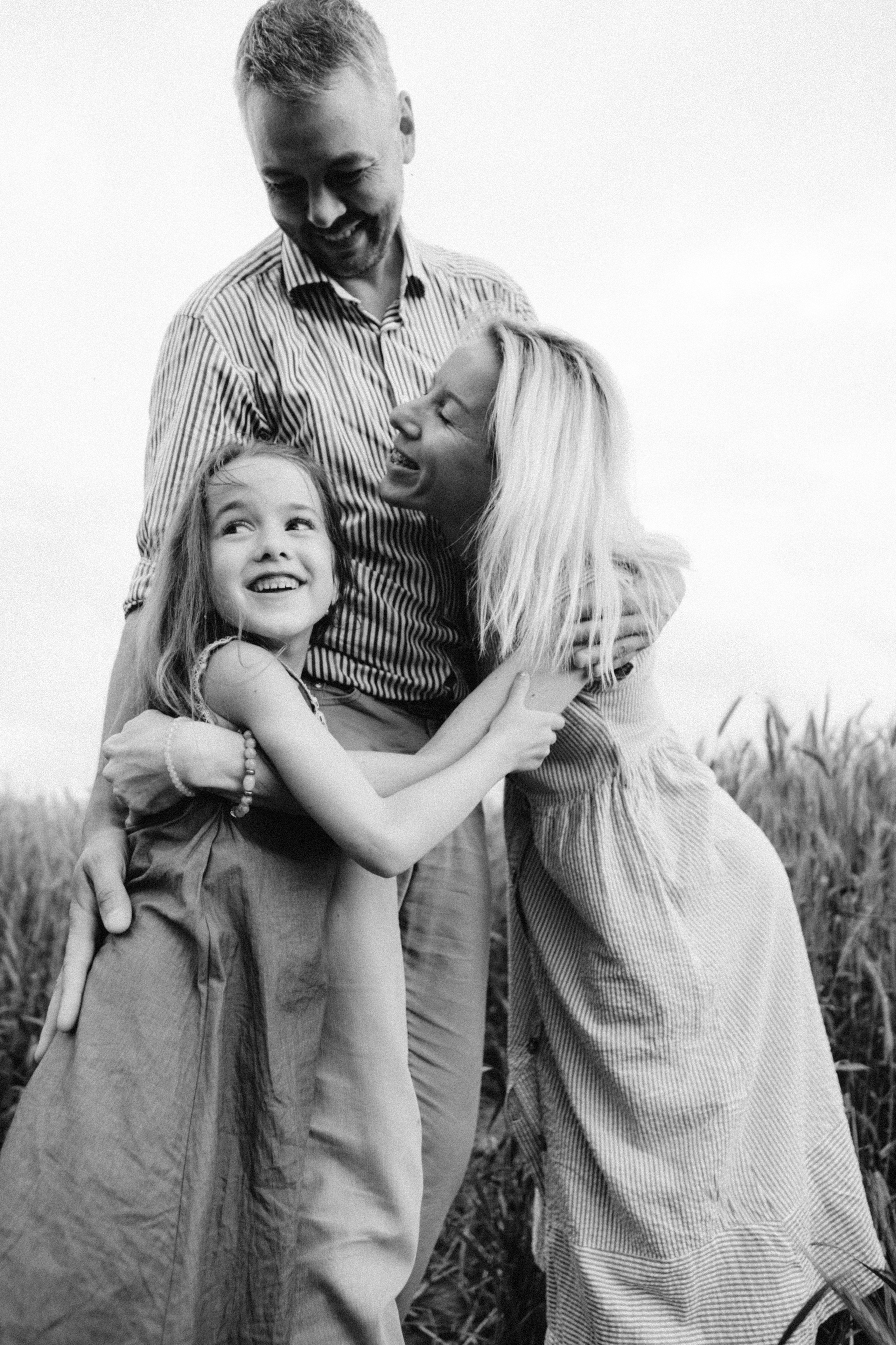 We and the summer. Family photographer in Warsaw Sasha Zenzina