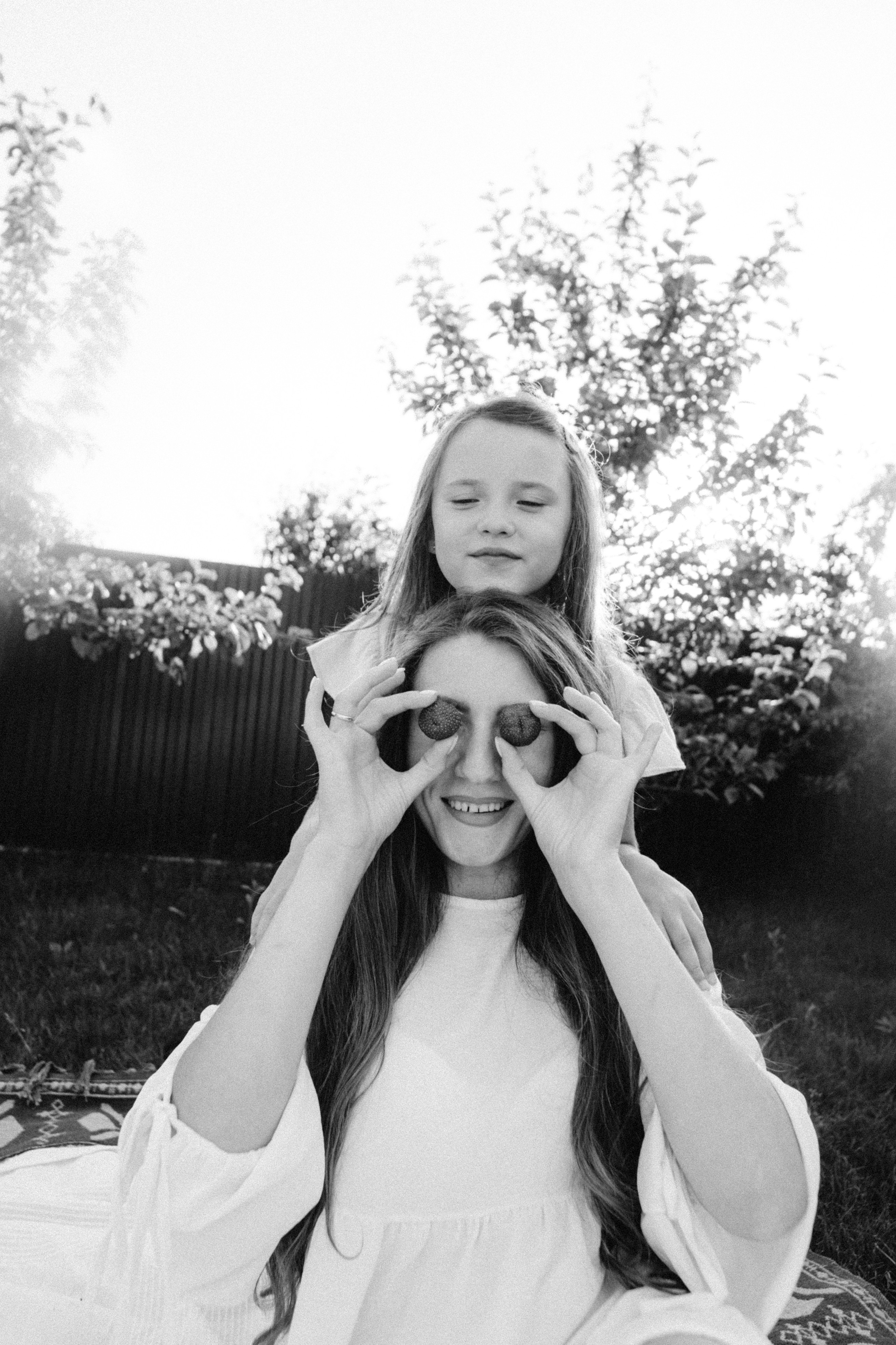 Home sweet home. Family photographer in Warsaw Sasha Zenzina