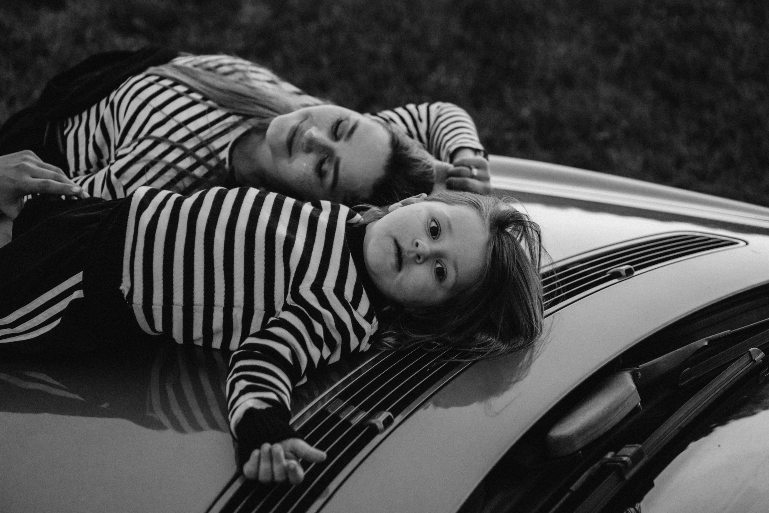 Love whisper. Family photographer in Warsaw Sasha Zenzina