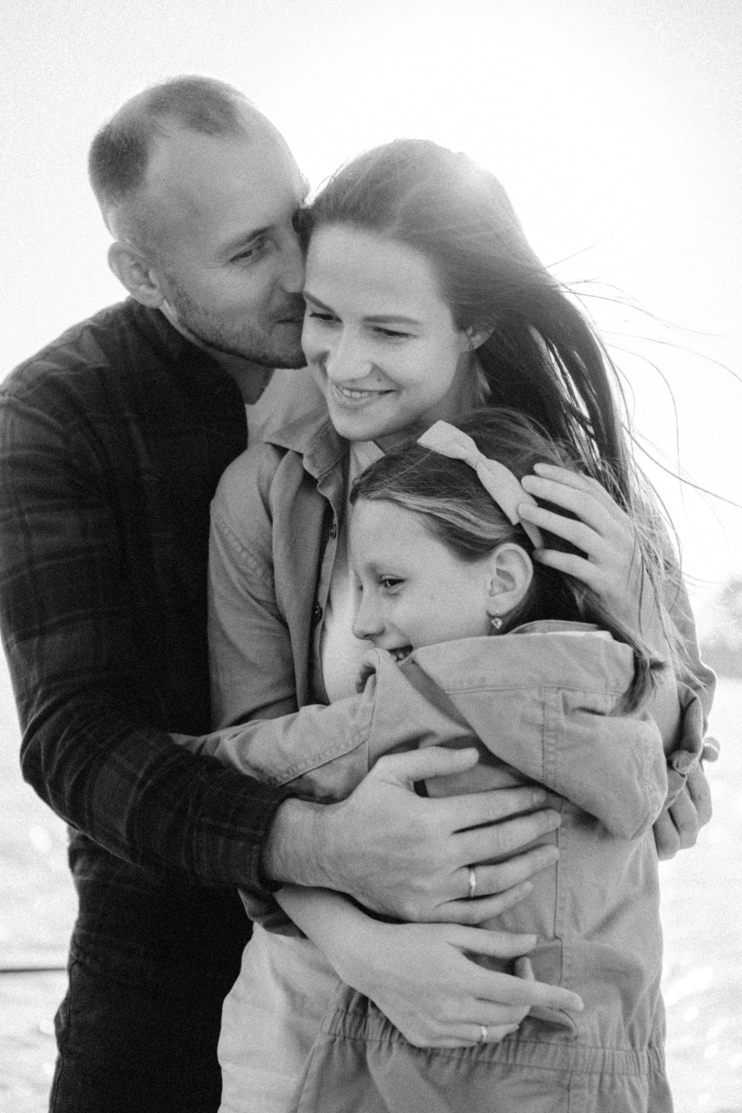 When autumn leaves start to fall. Family photographer in Warsaw Sasha Zenzina