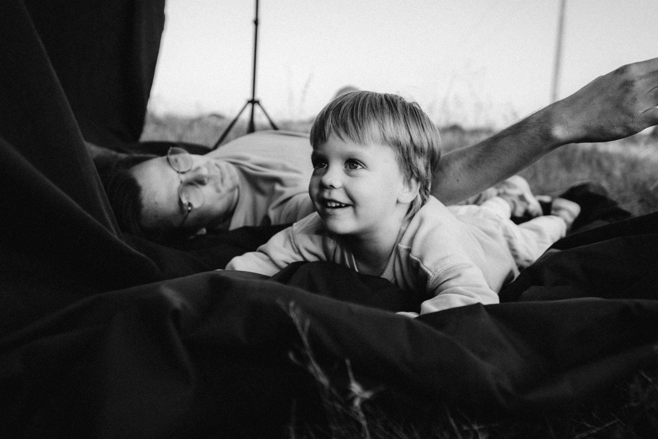 Catch the sunset. Family photographer in Warsaw Sasha Zenzina