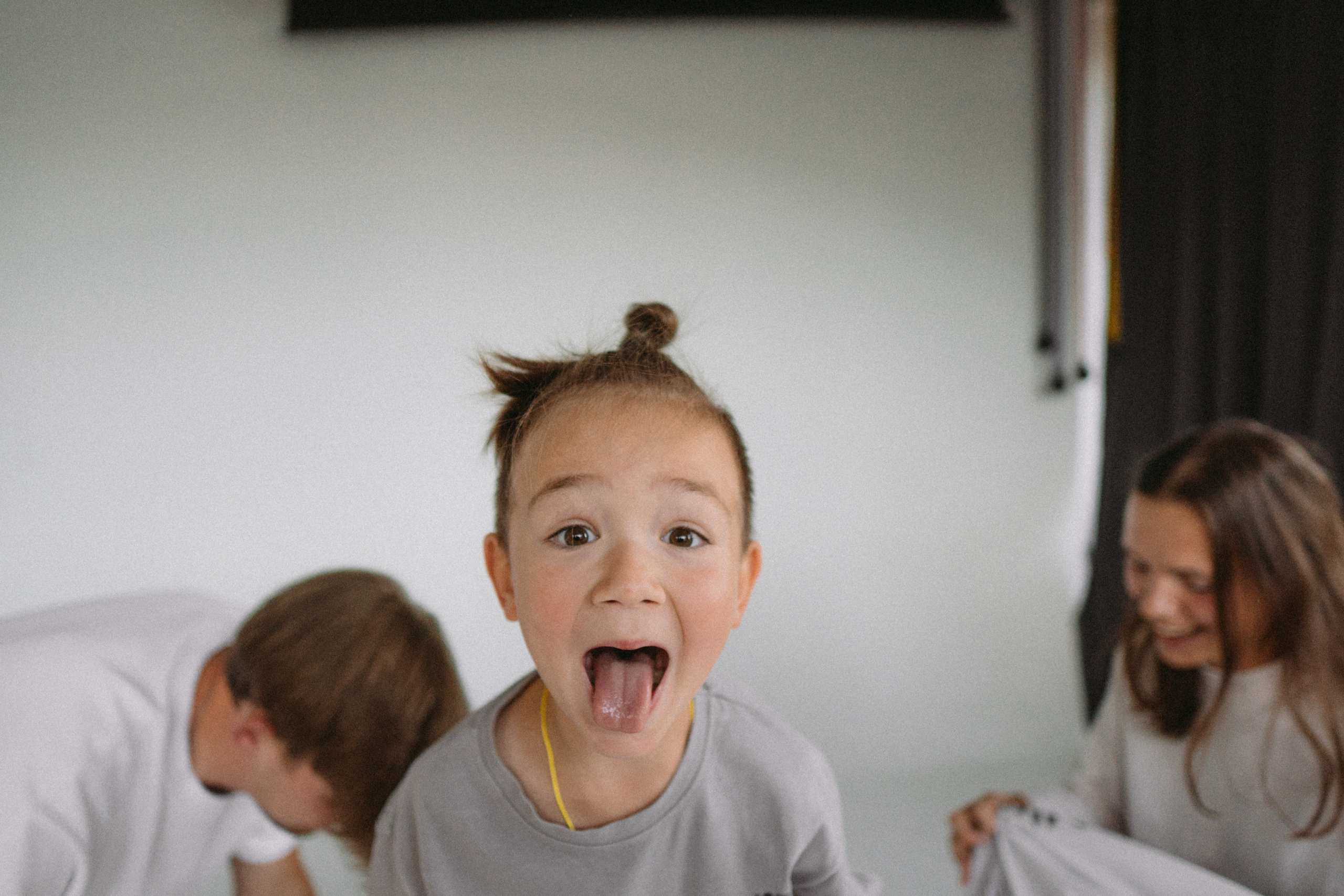 By Your Side. Family photographer in Warsaw Sasha Zenzina