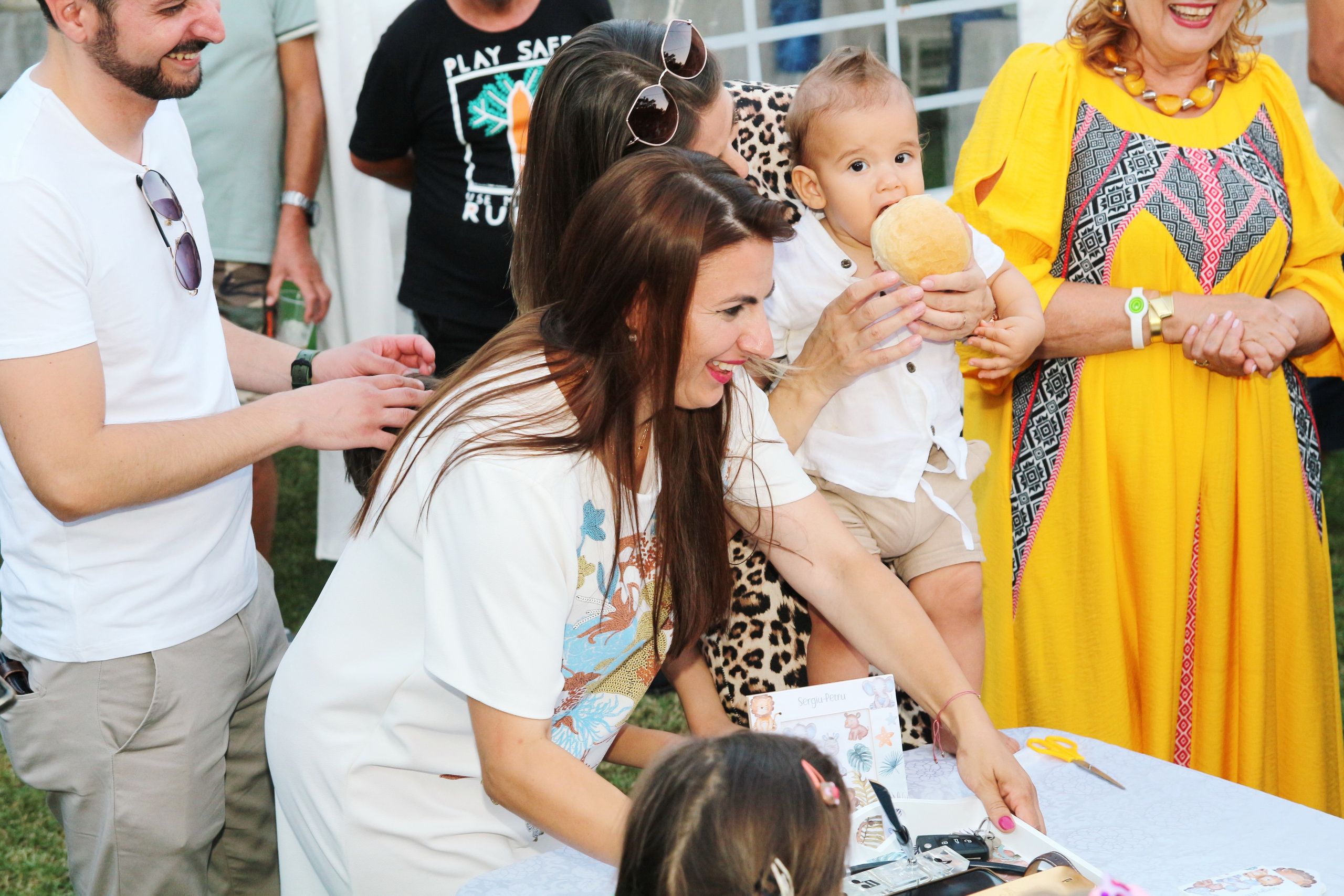 BYZO MEDIA. PETRU BYZO - family and children photographer in ROMANIA